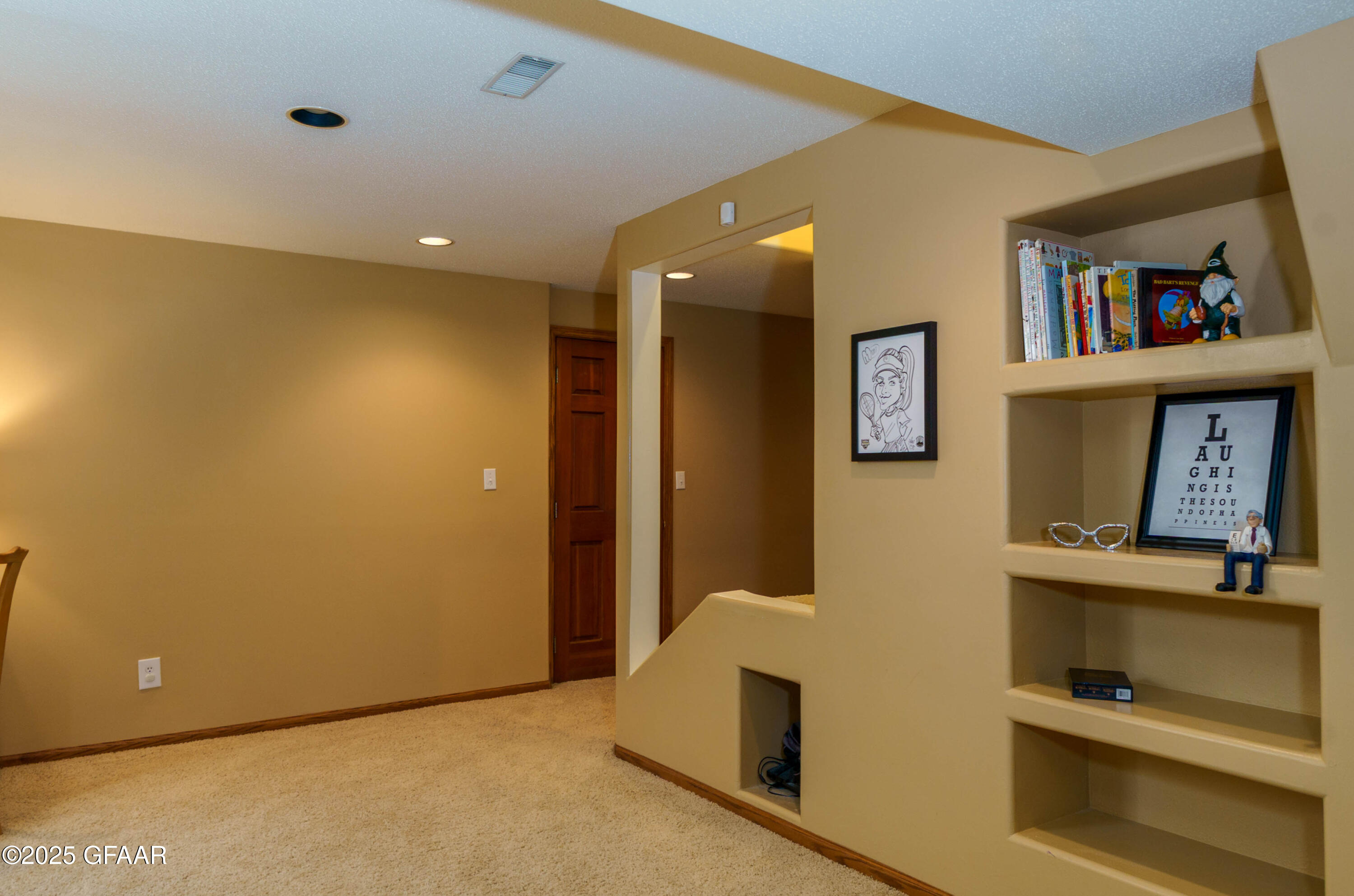 285 GRASSY HILLS Lane