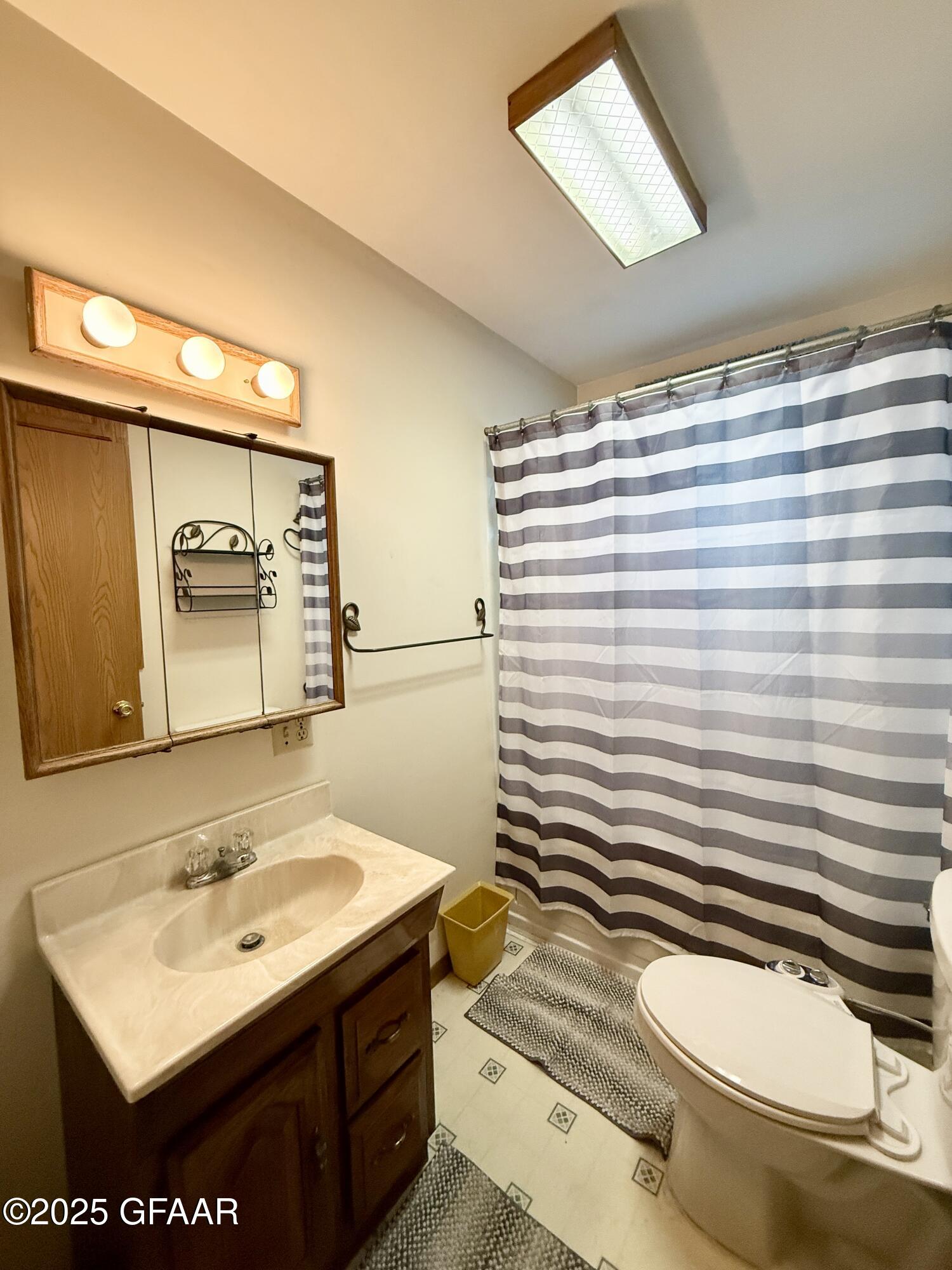 10127 74TH Street NE