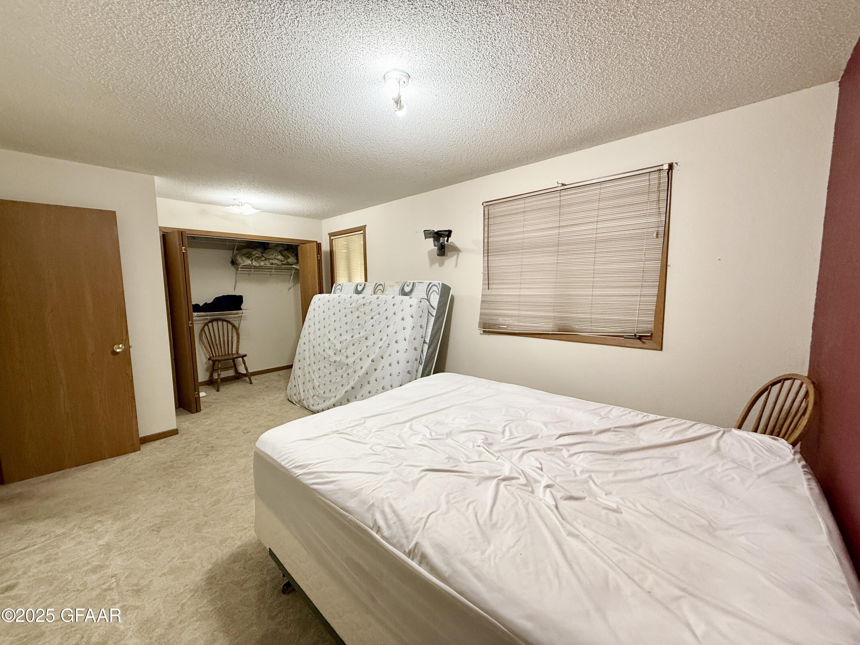 10127 74TH Street NE