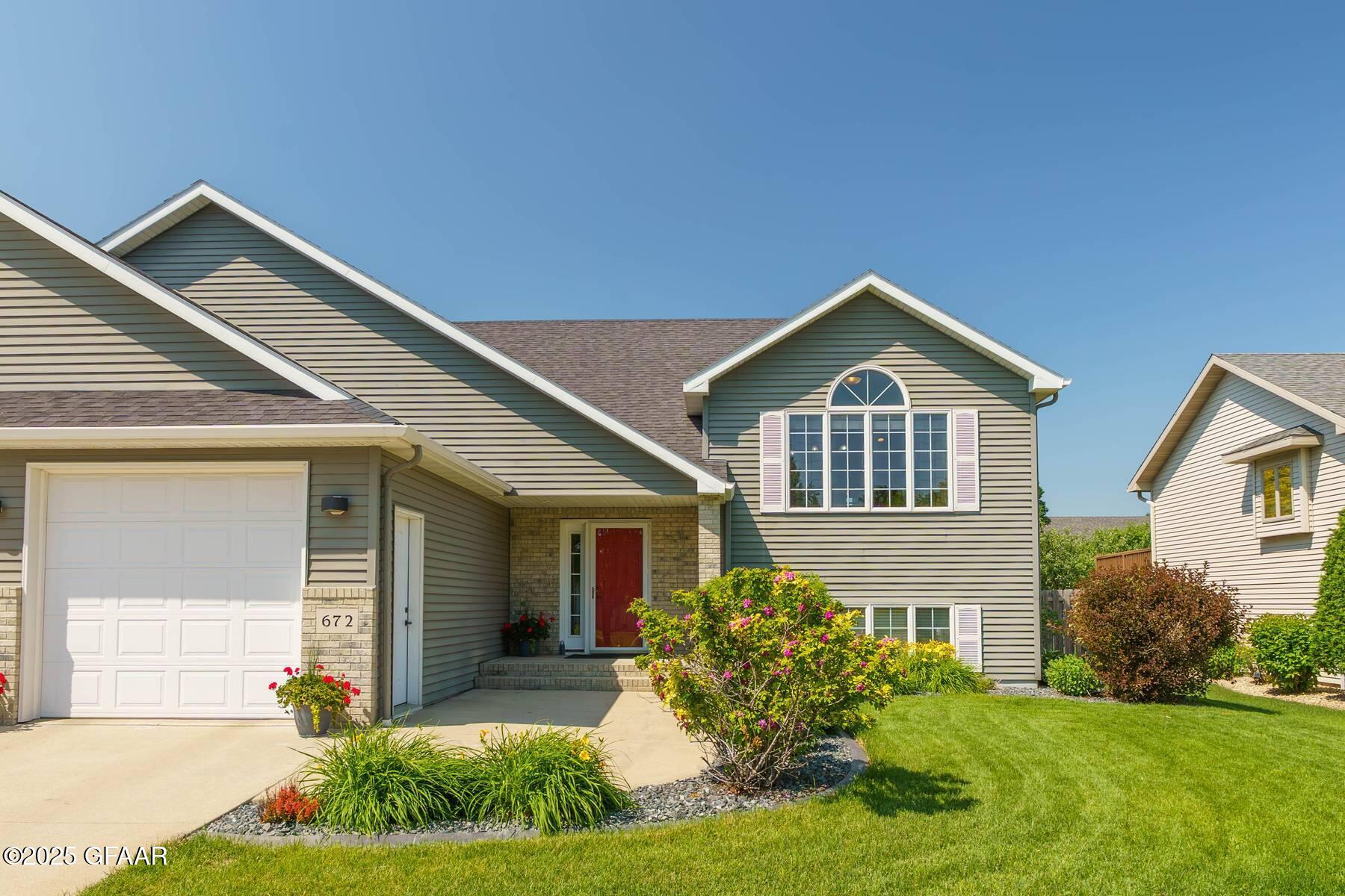 672 MIGHTY ACRES Drive