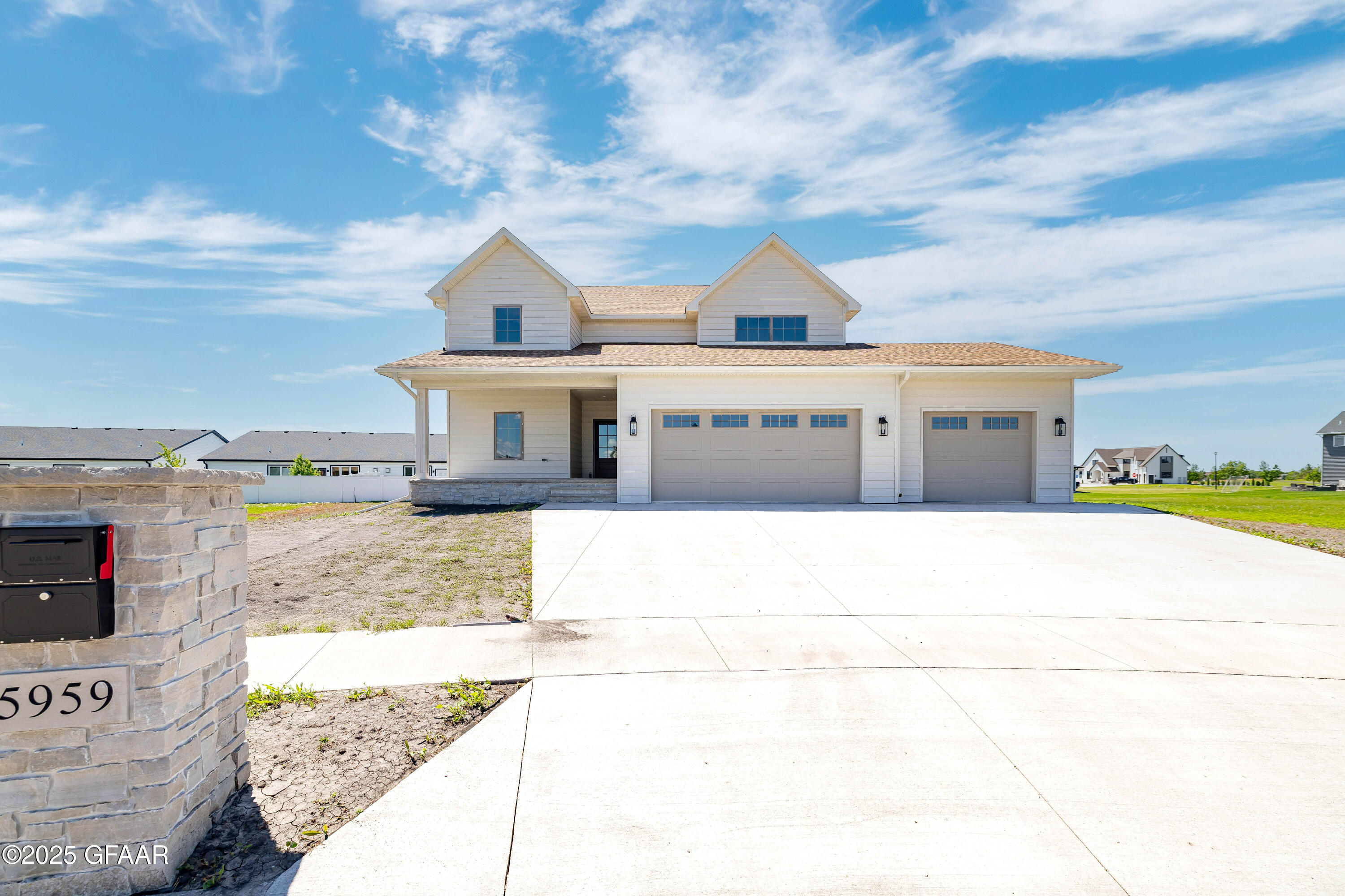5959 SYLVIA Circle