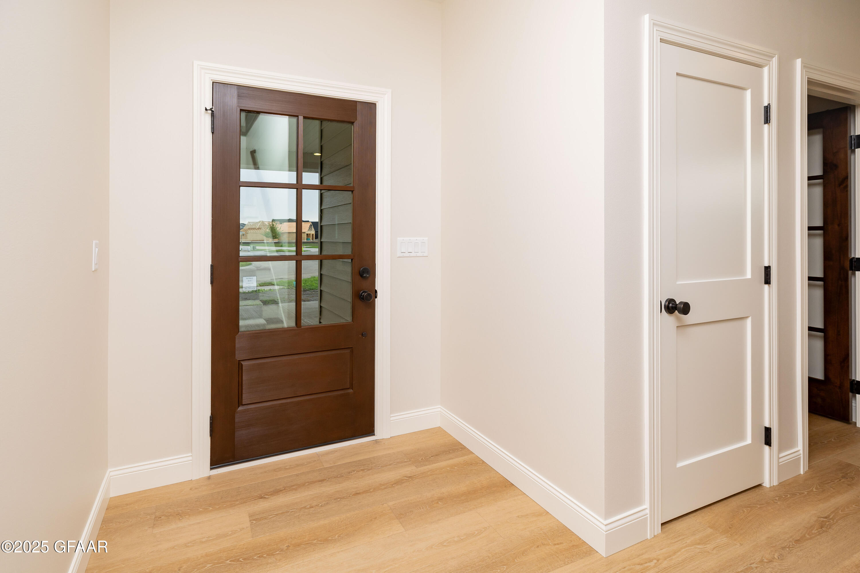 5959 SYLVIA Circle