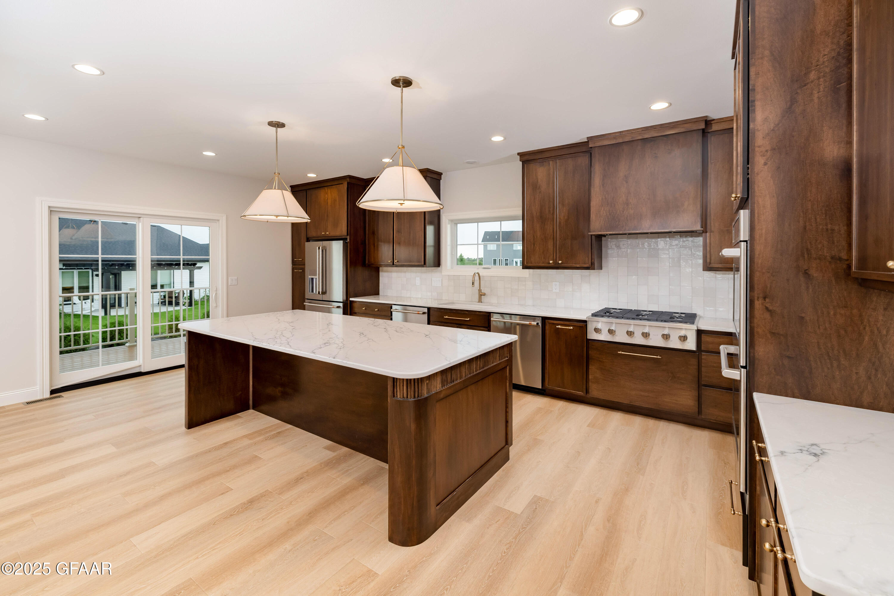 5959 SYLVIA Circle