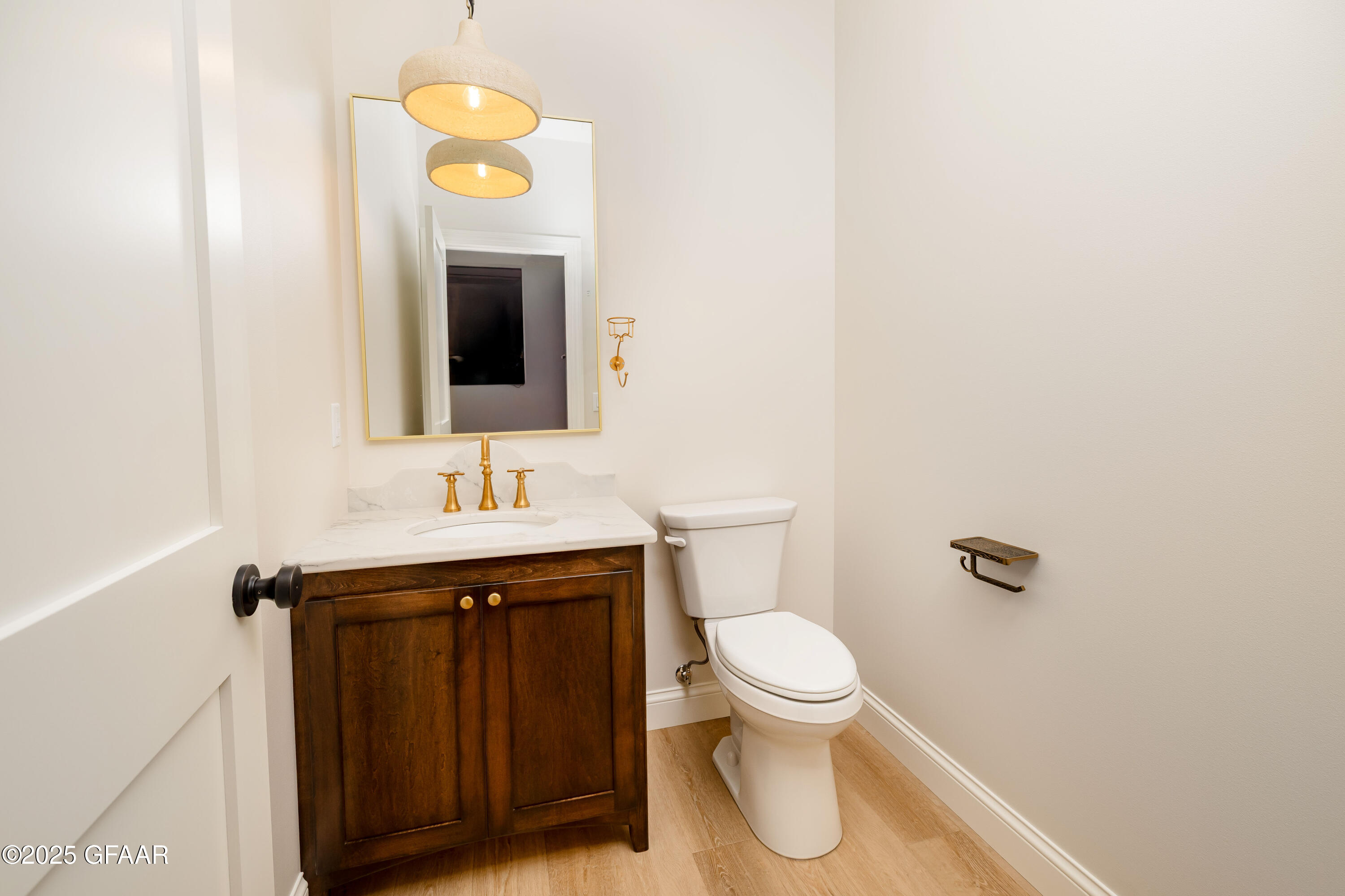 5959 SYLVIA Circle