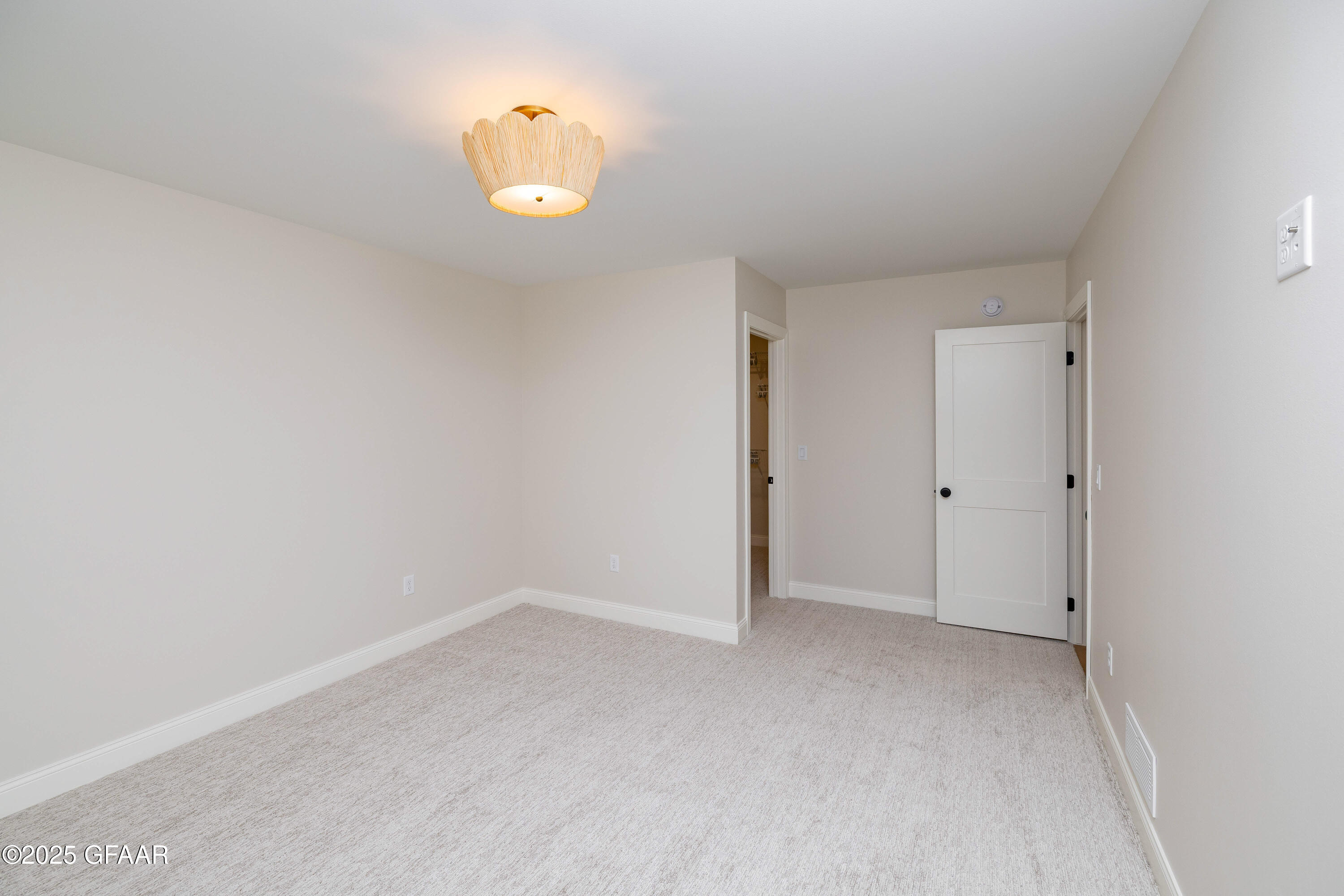 5959 SYLVIA Circle