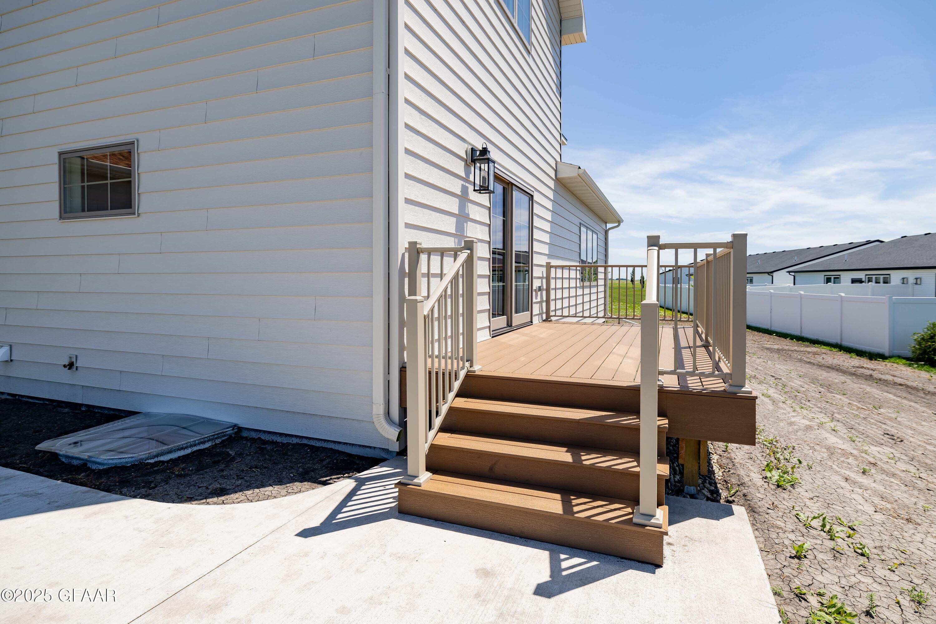 5959 SYLVIA Circle