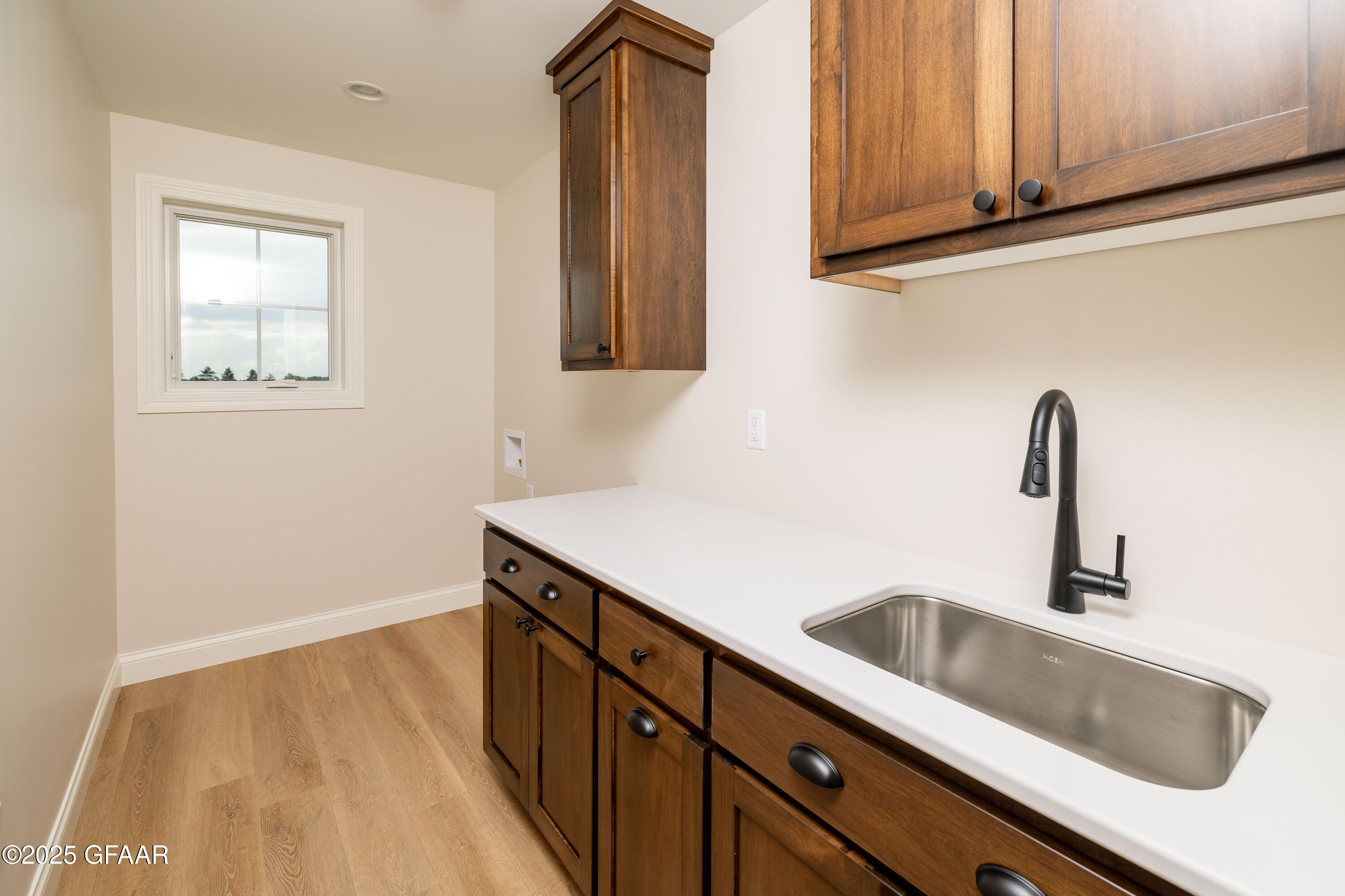 5959 SYLVIA Circle