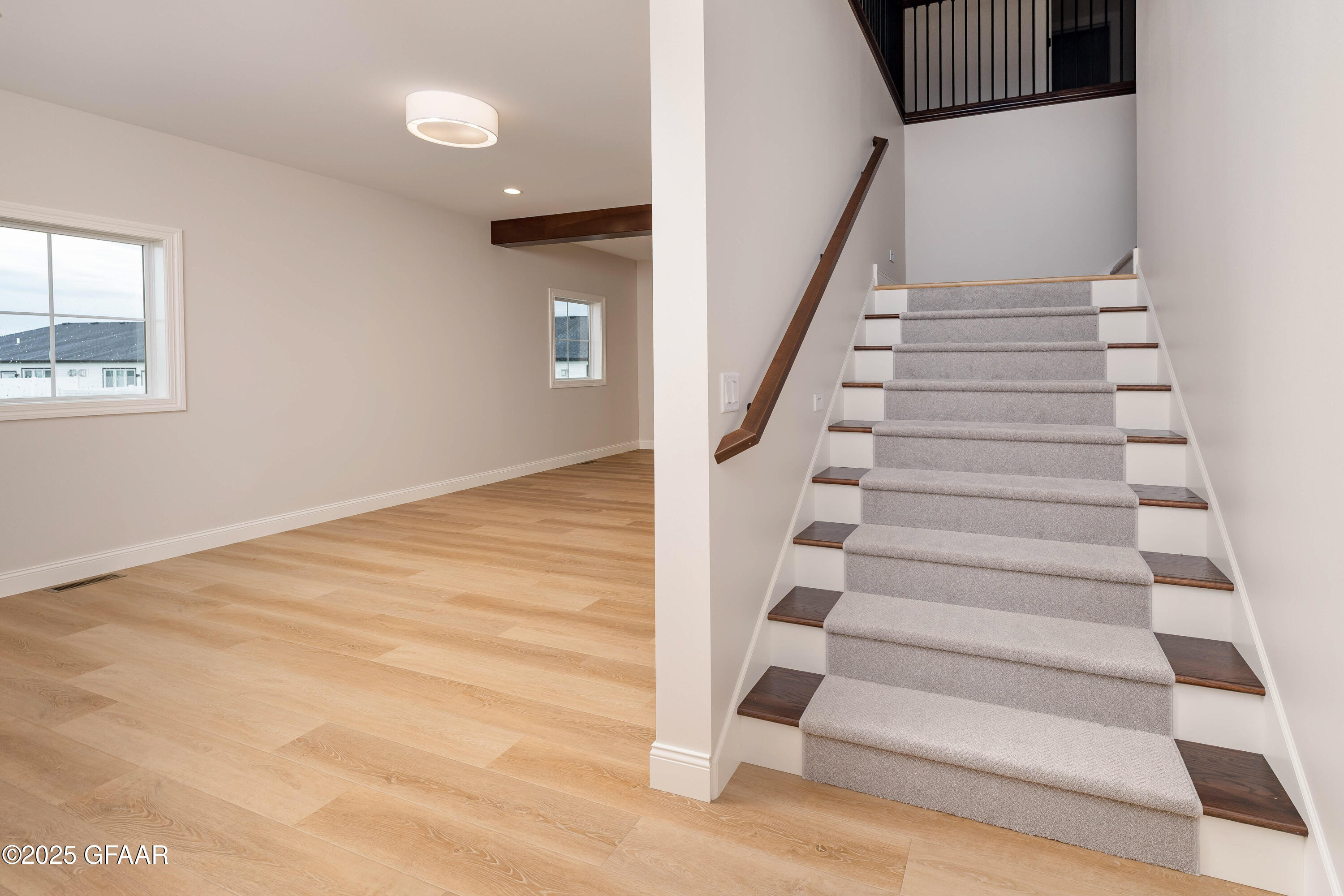 5959 SYLVIA Circle
