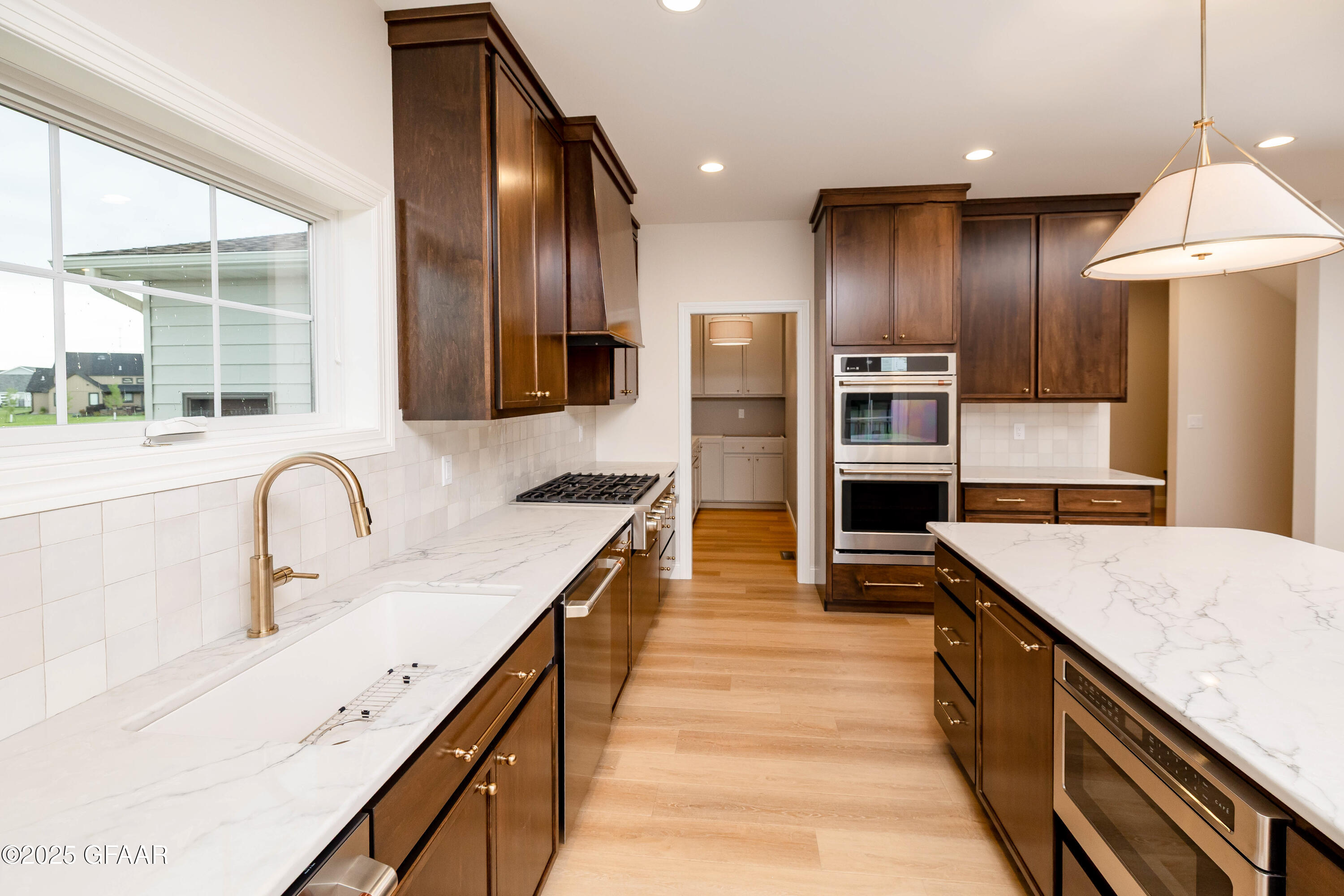 5959 SYLVIA Circle