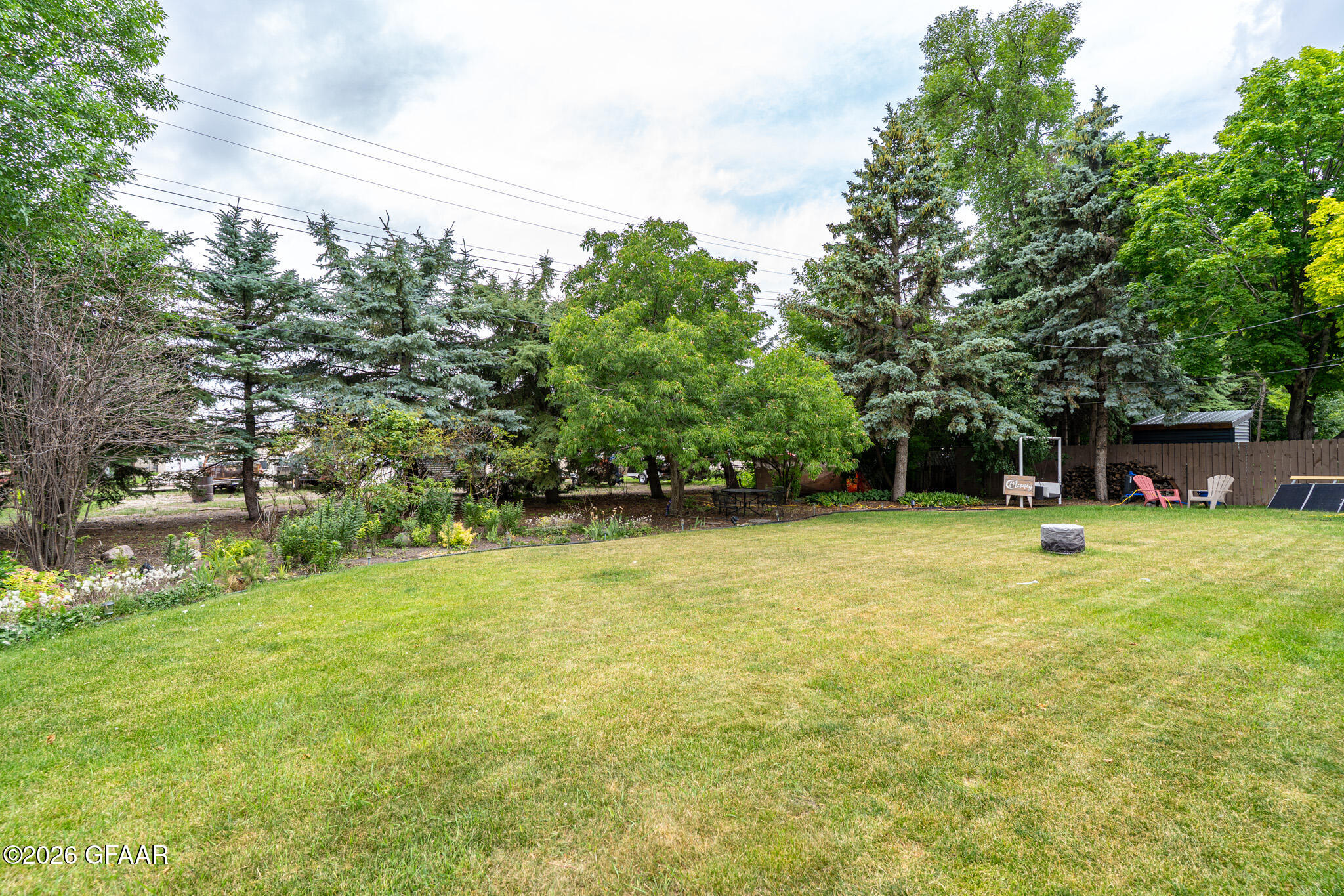 1515 HOVEN Lane