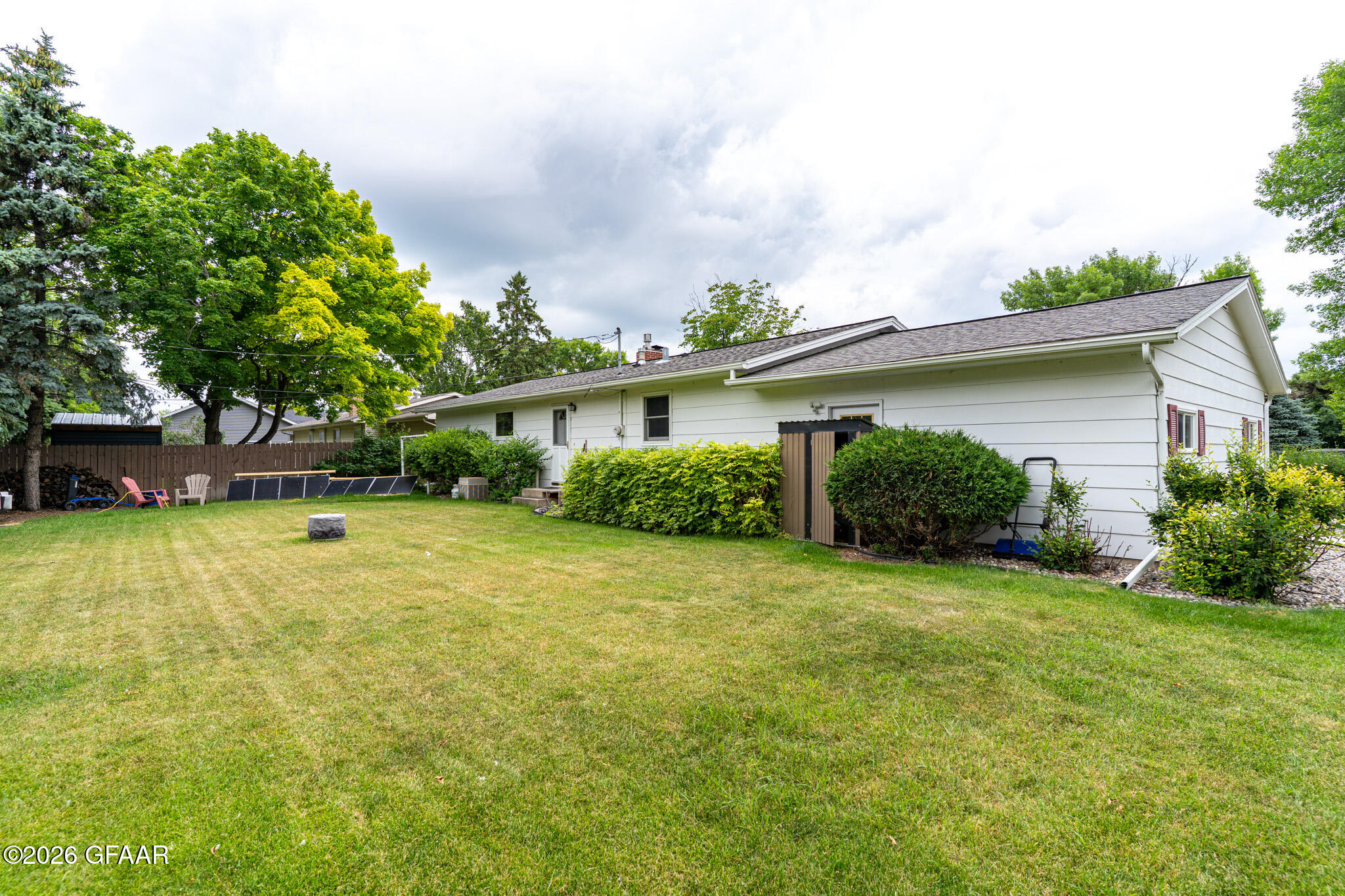 1515 HOVEN Lane