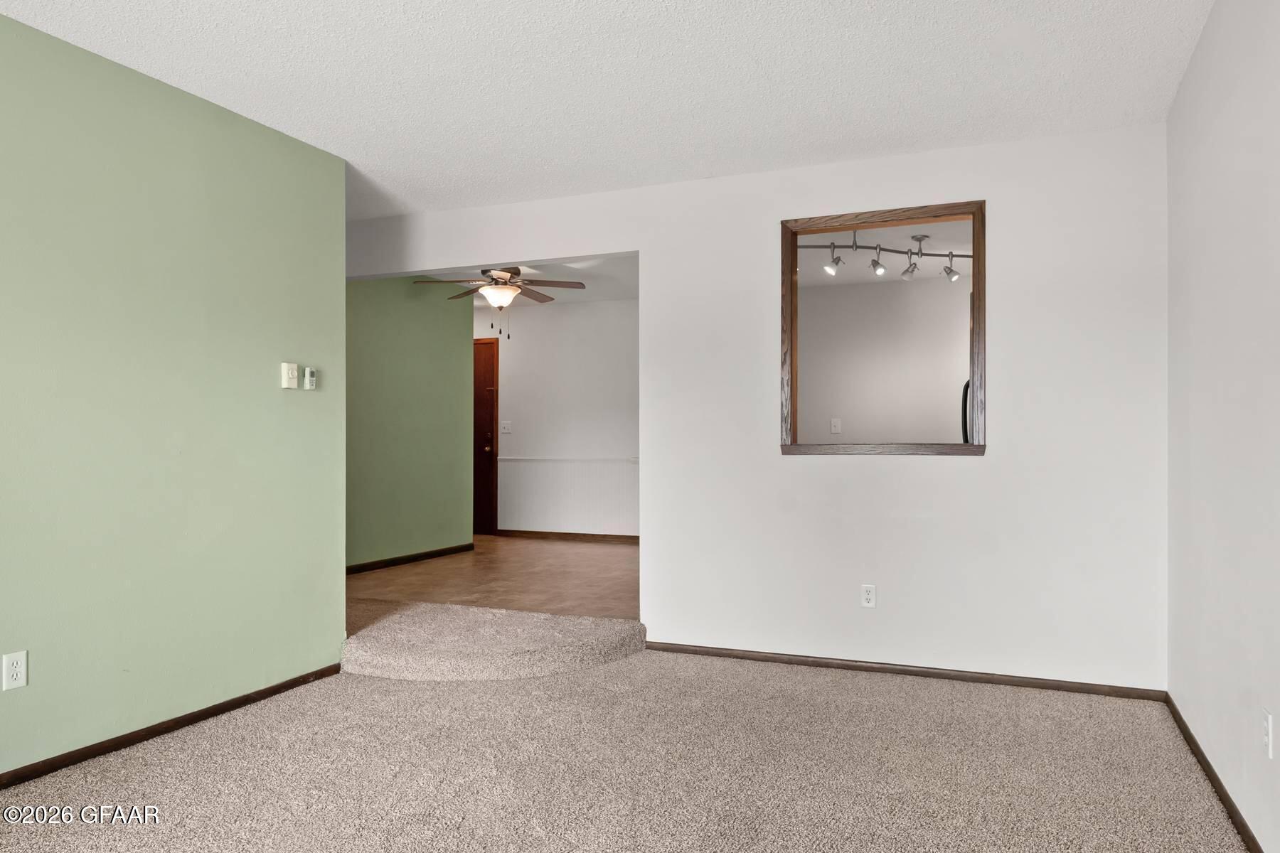 815 DUKE Drive, 215