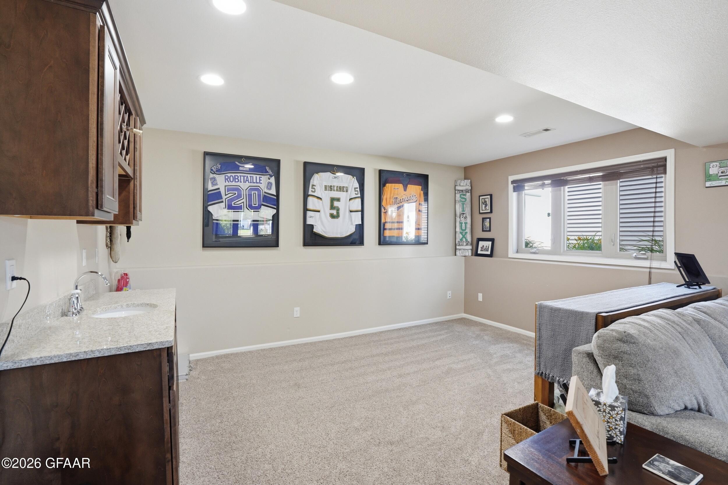 5295 MAC Drive