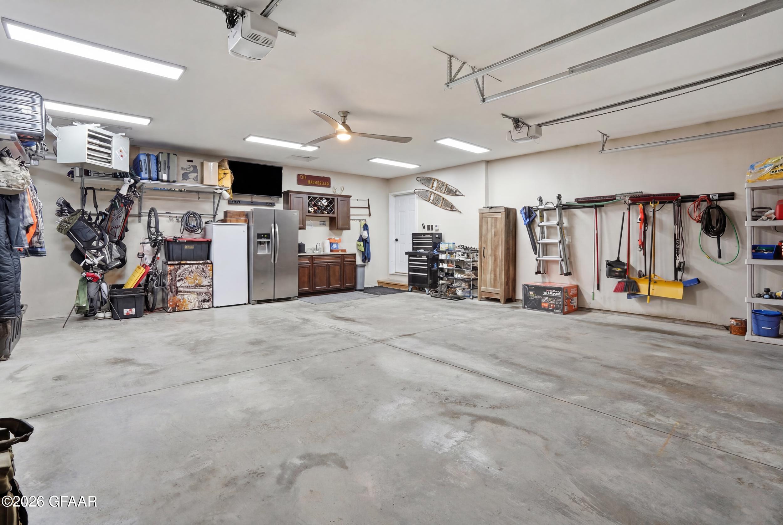 5295 MAC Drive