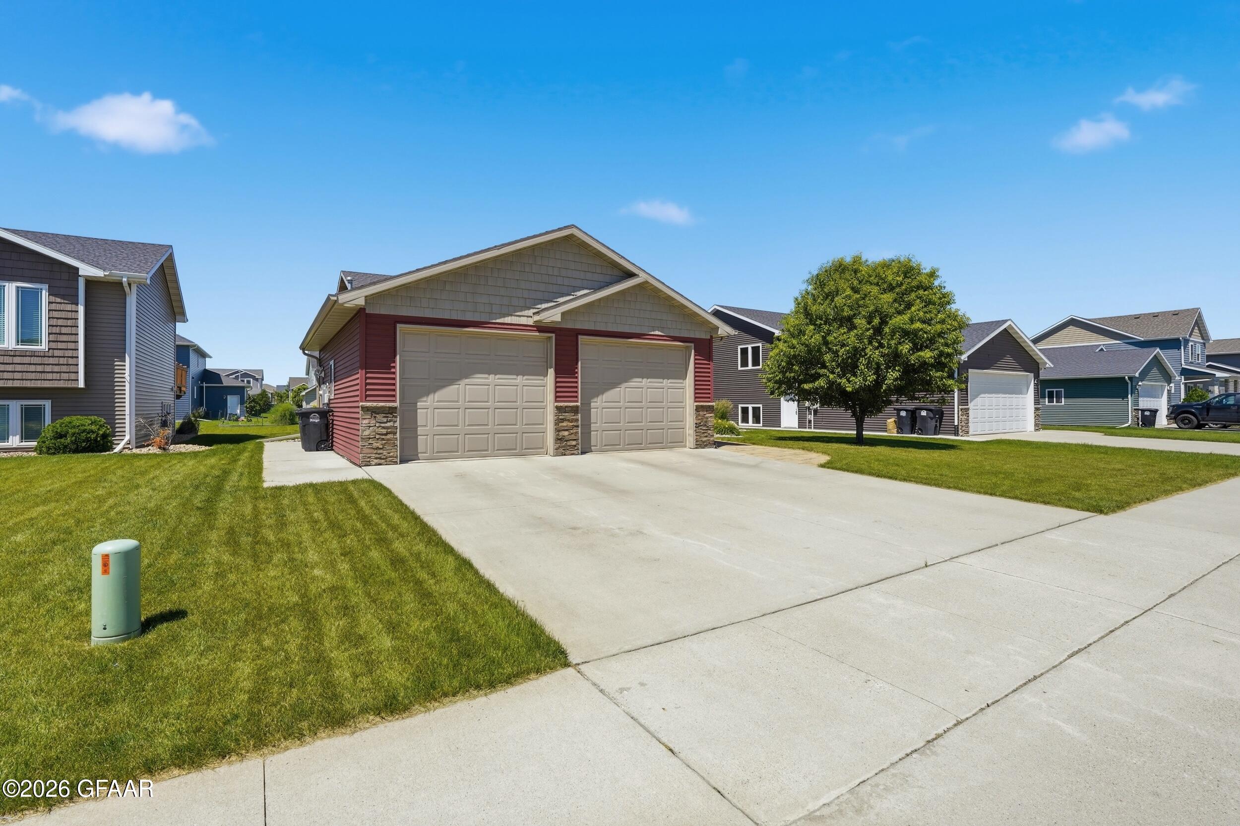 5295 MAC Drive