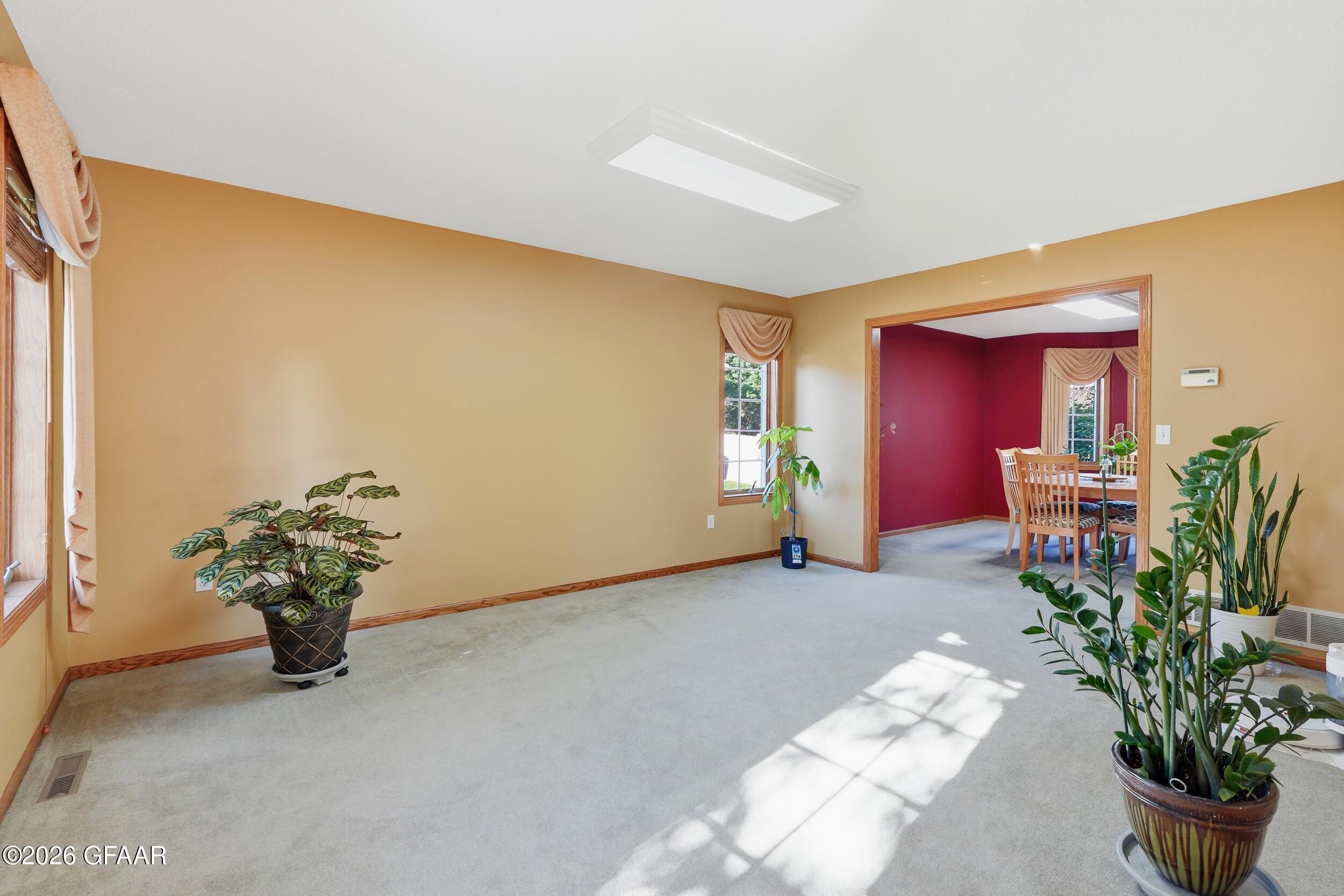 1350 38TH Street