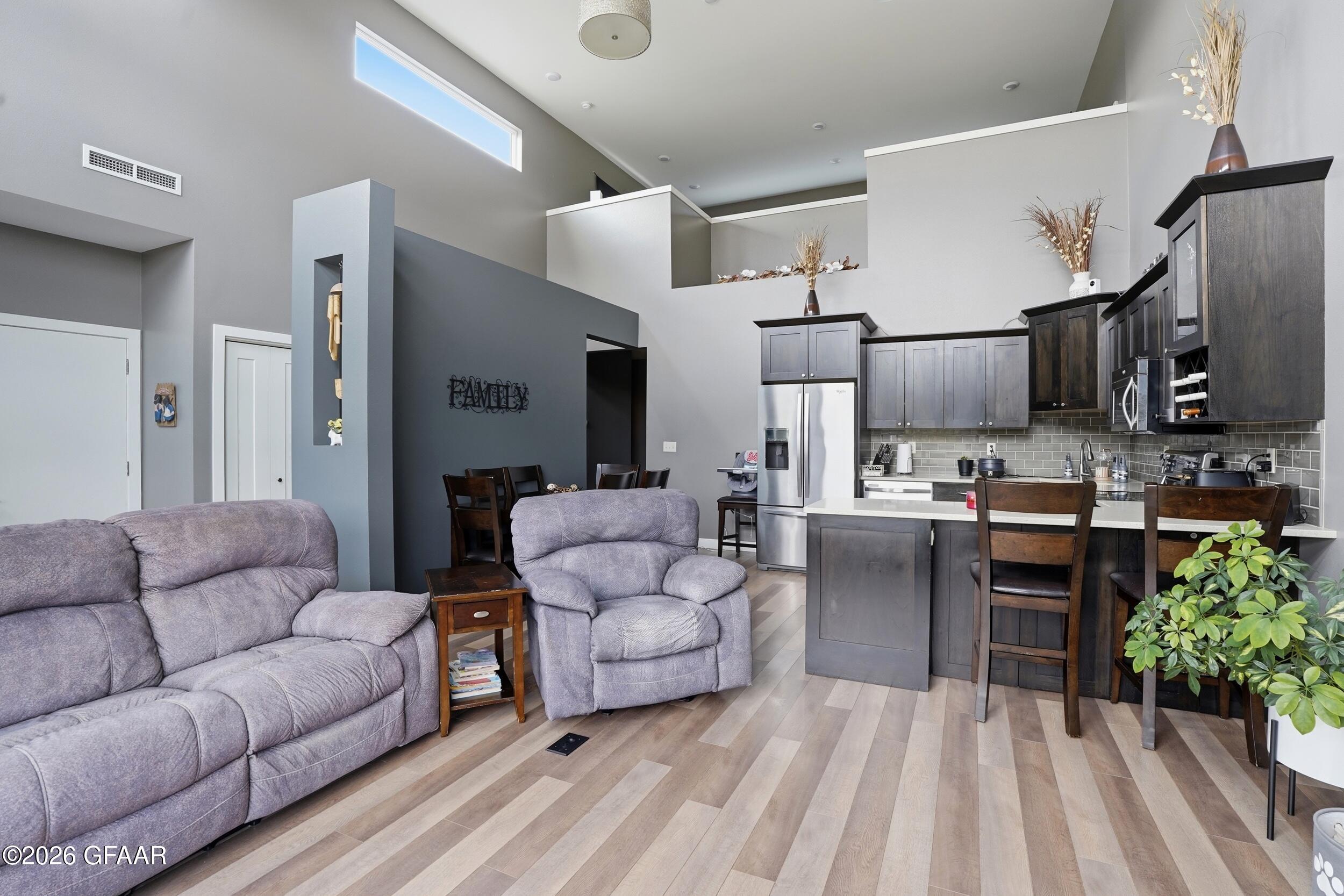 3968 IVY Drive