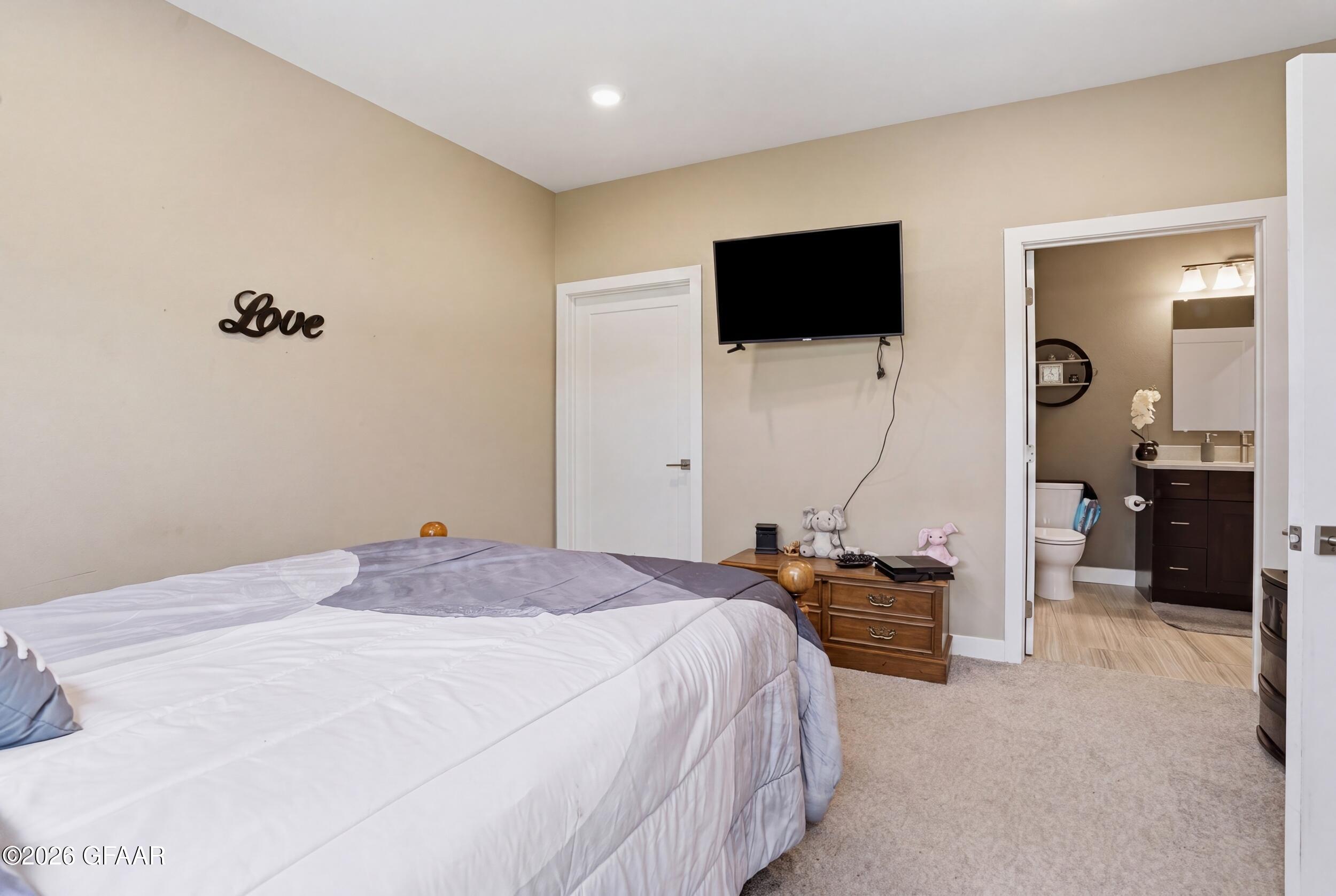 3968 IVY Drive