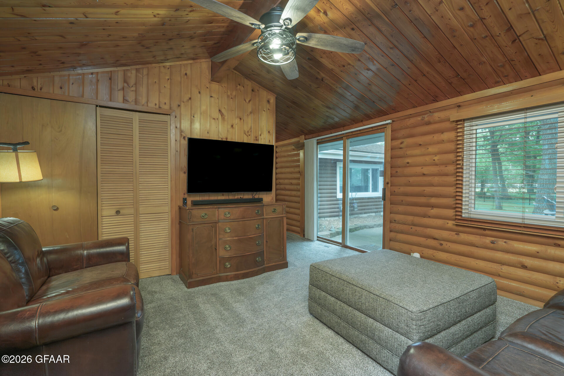 8672 WREN Drive