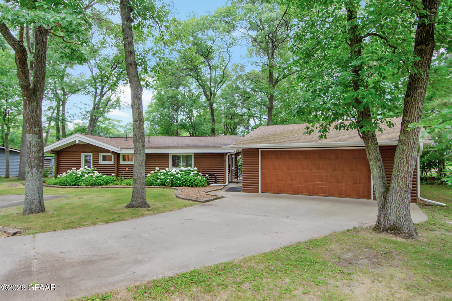 8672 WREN Drive