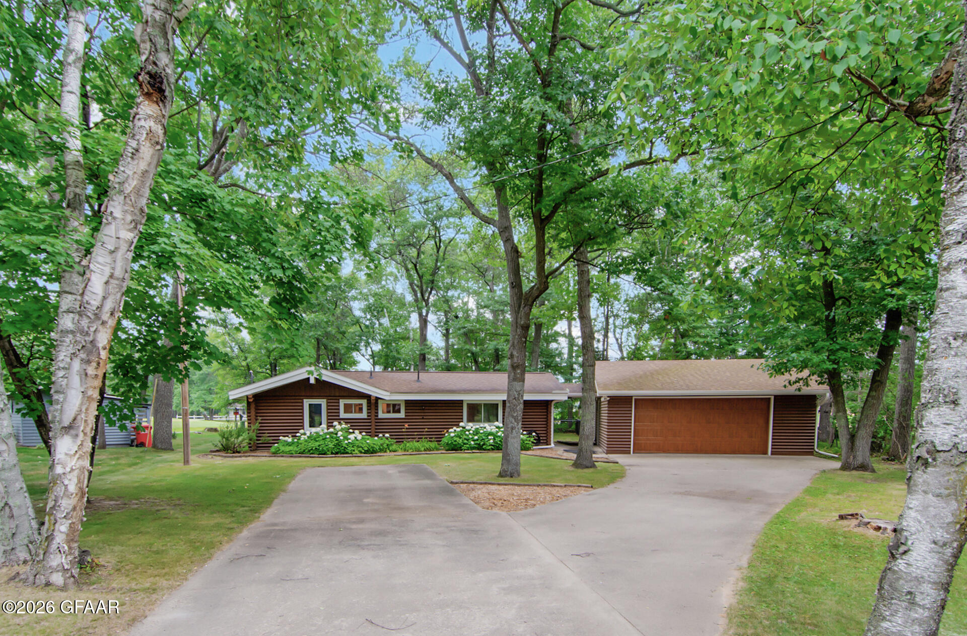 8672 WREN Drive