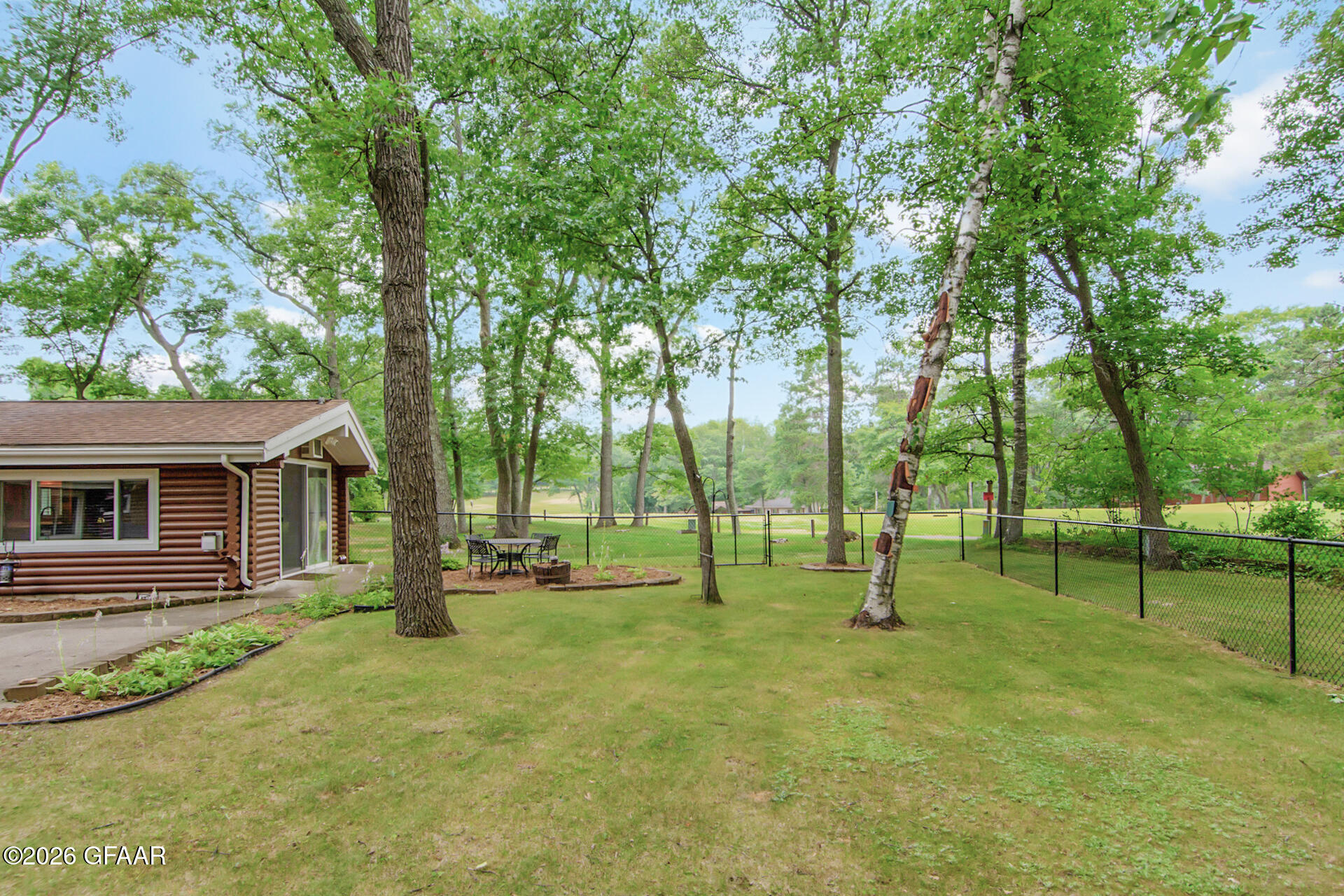8672 WREN Drive