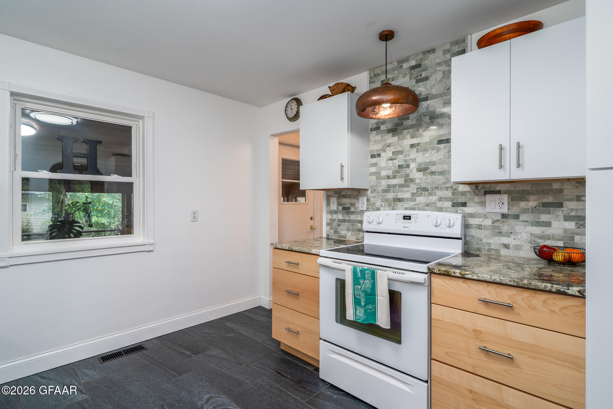 517 BYGLAND Road SE