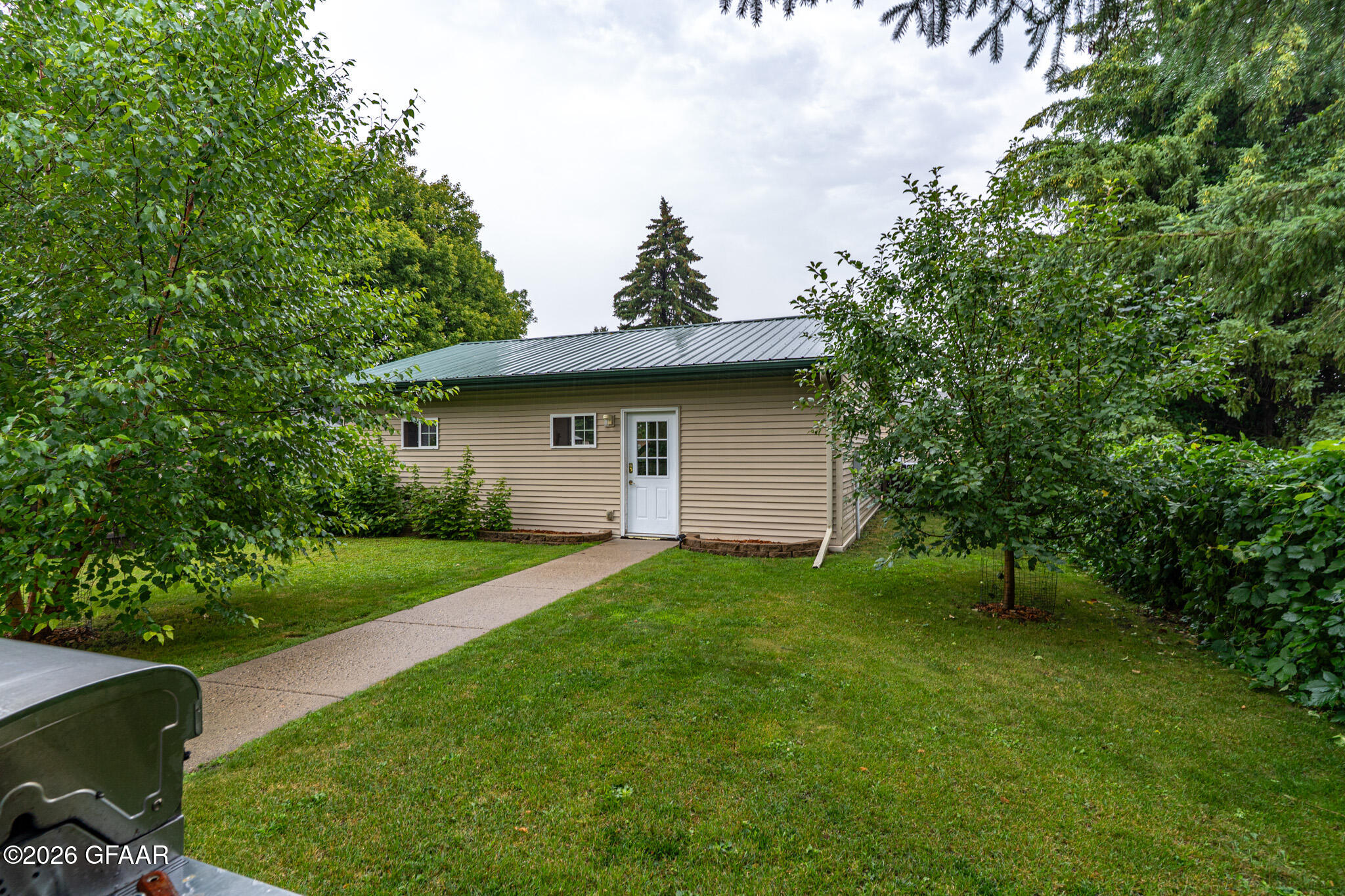 517 BYGLAND Road SE