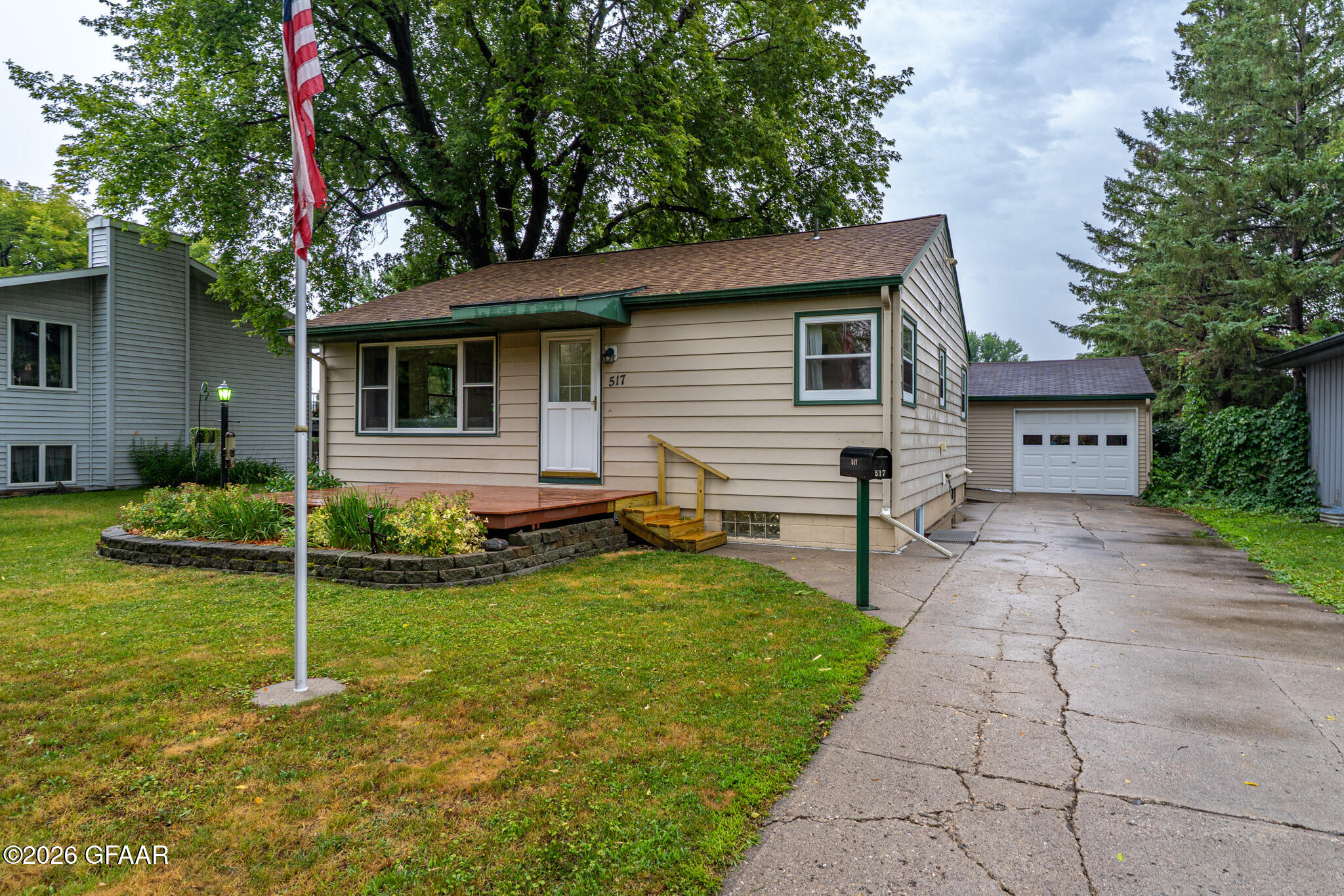 517 BYGLAND Road SE