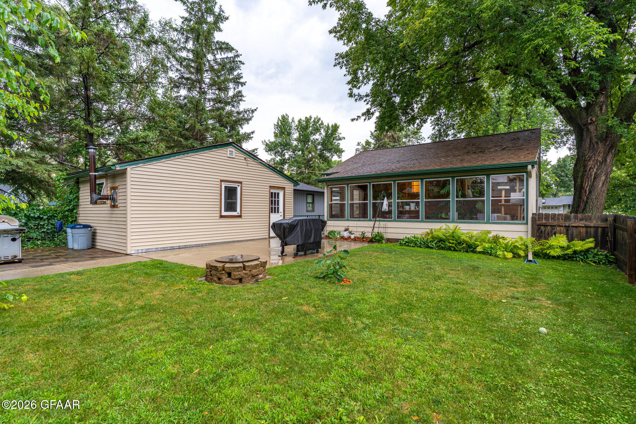 517 BYGLAND Road SE