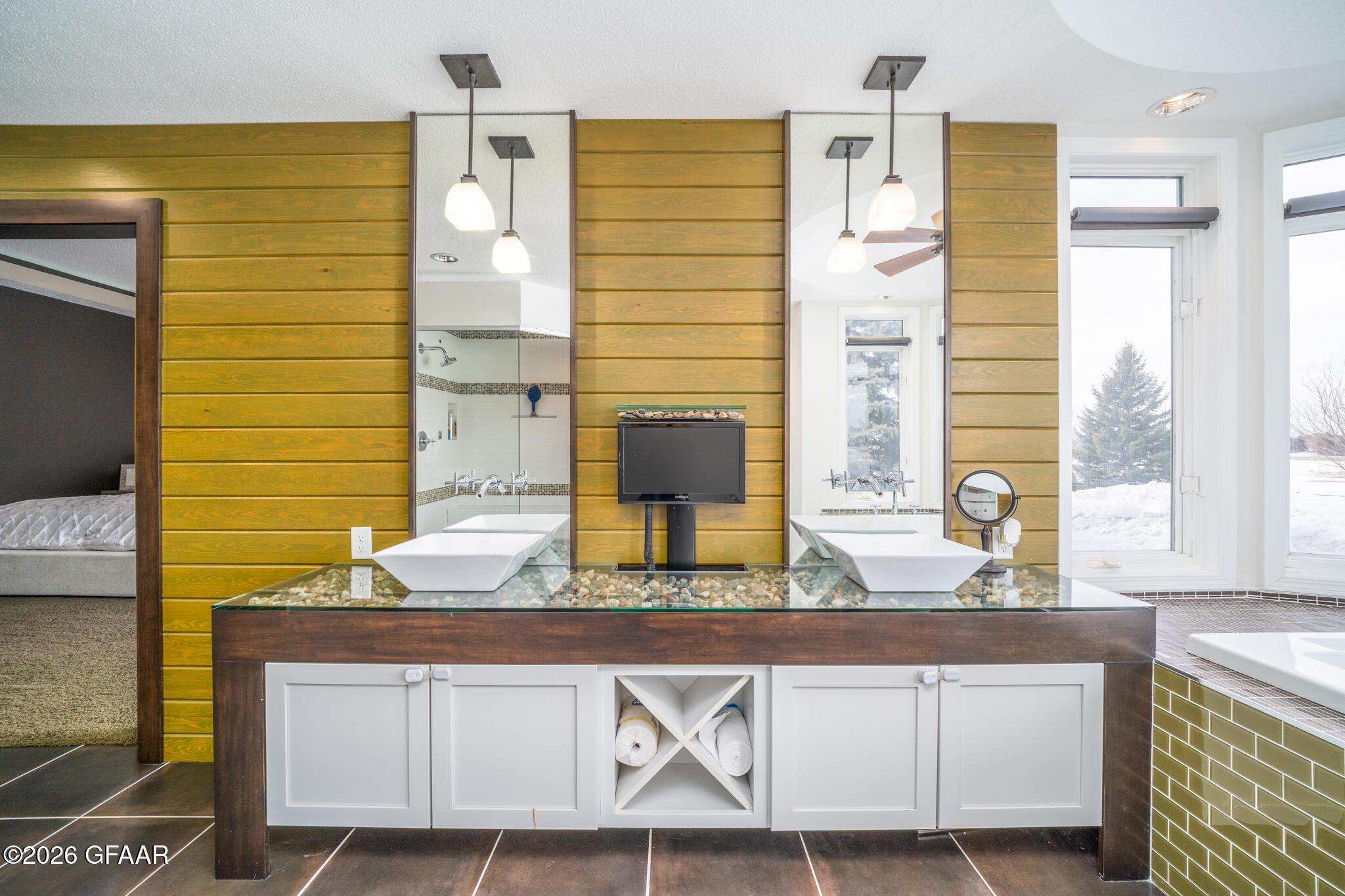 2511 ST ANDREWS Drive NW