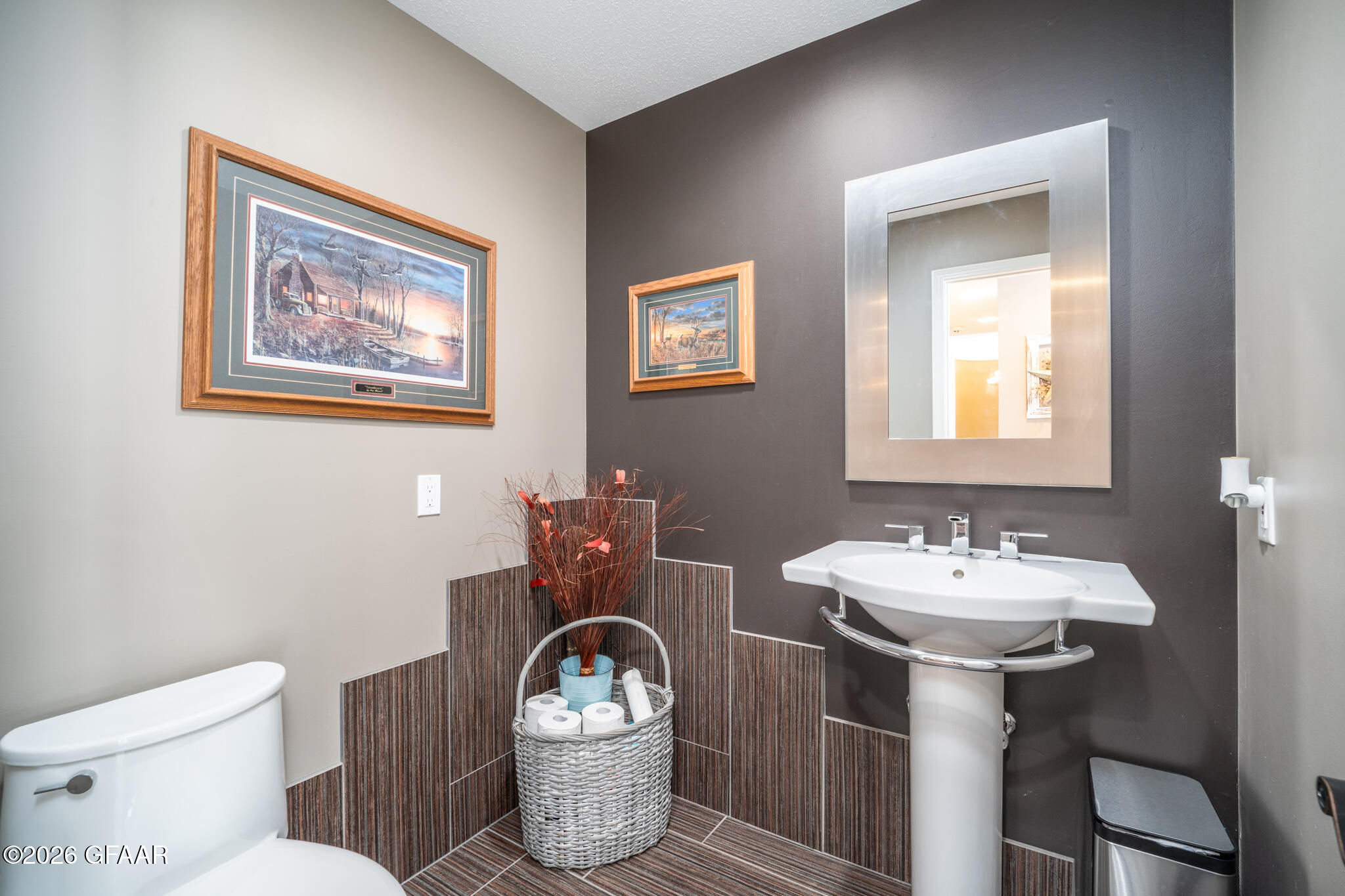 2511 ST ANDREWS Drive NW