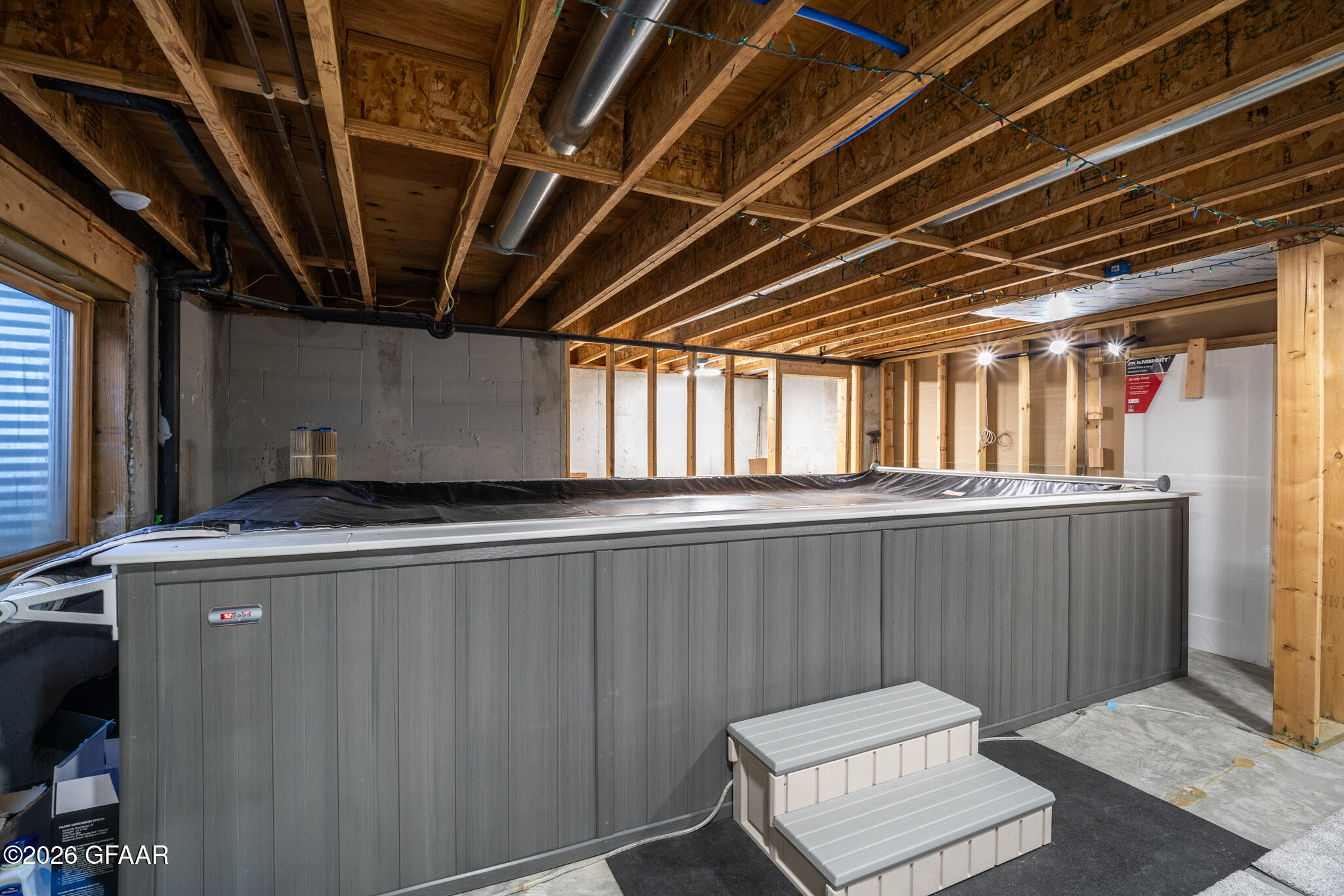 2511 ST ANDREWS Drive NW