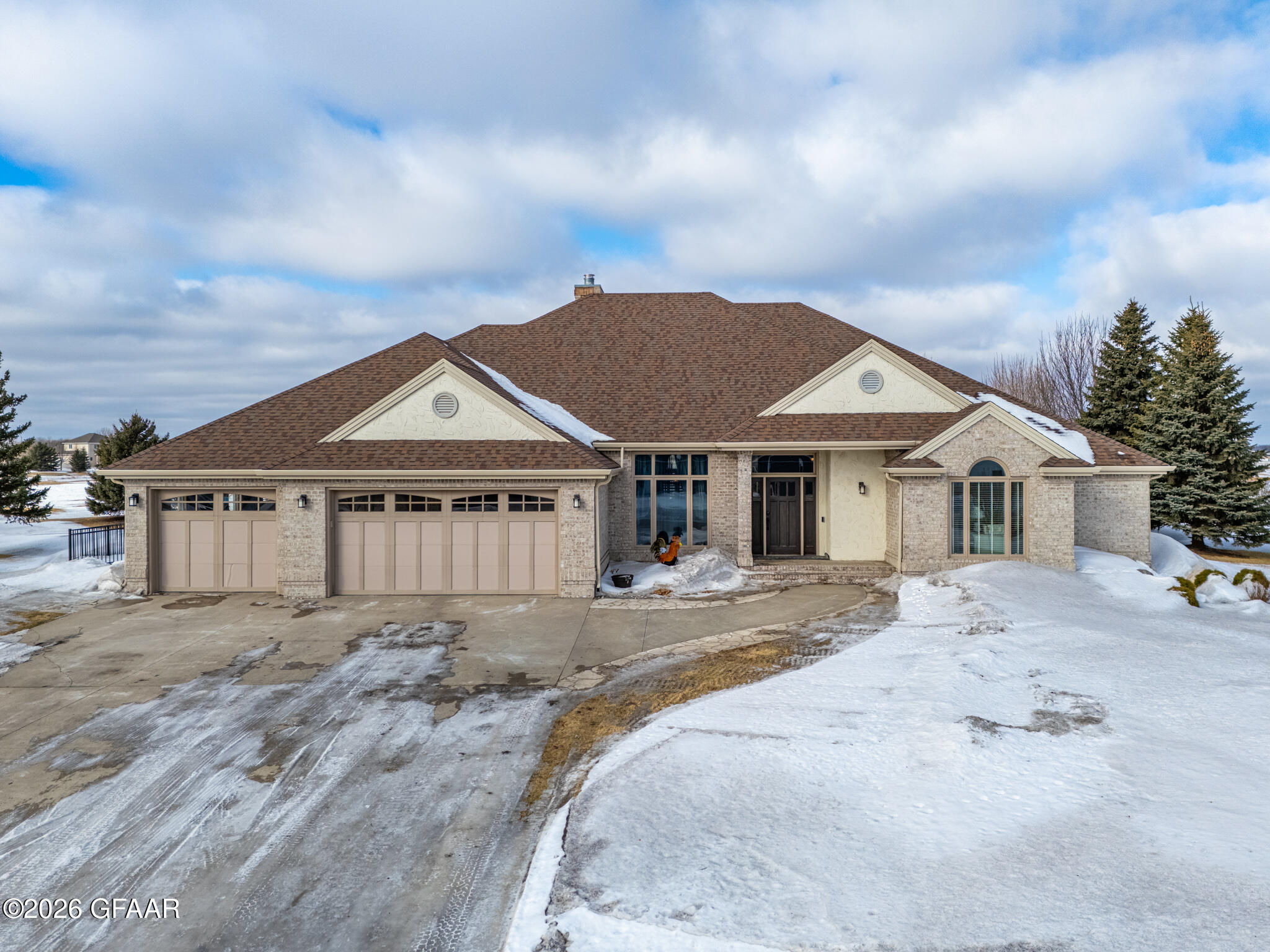 2511 ST ANDREWS Drive NW