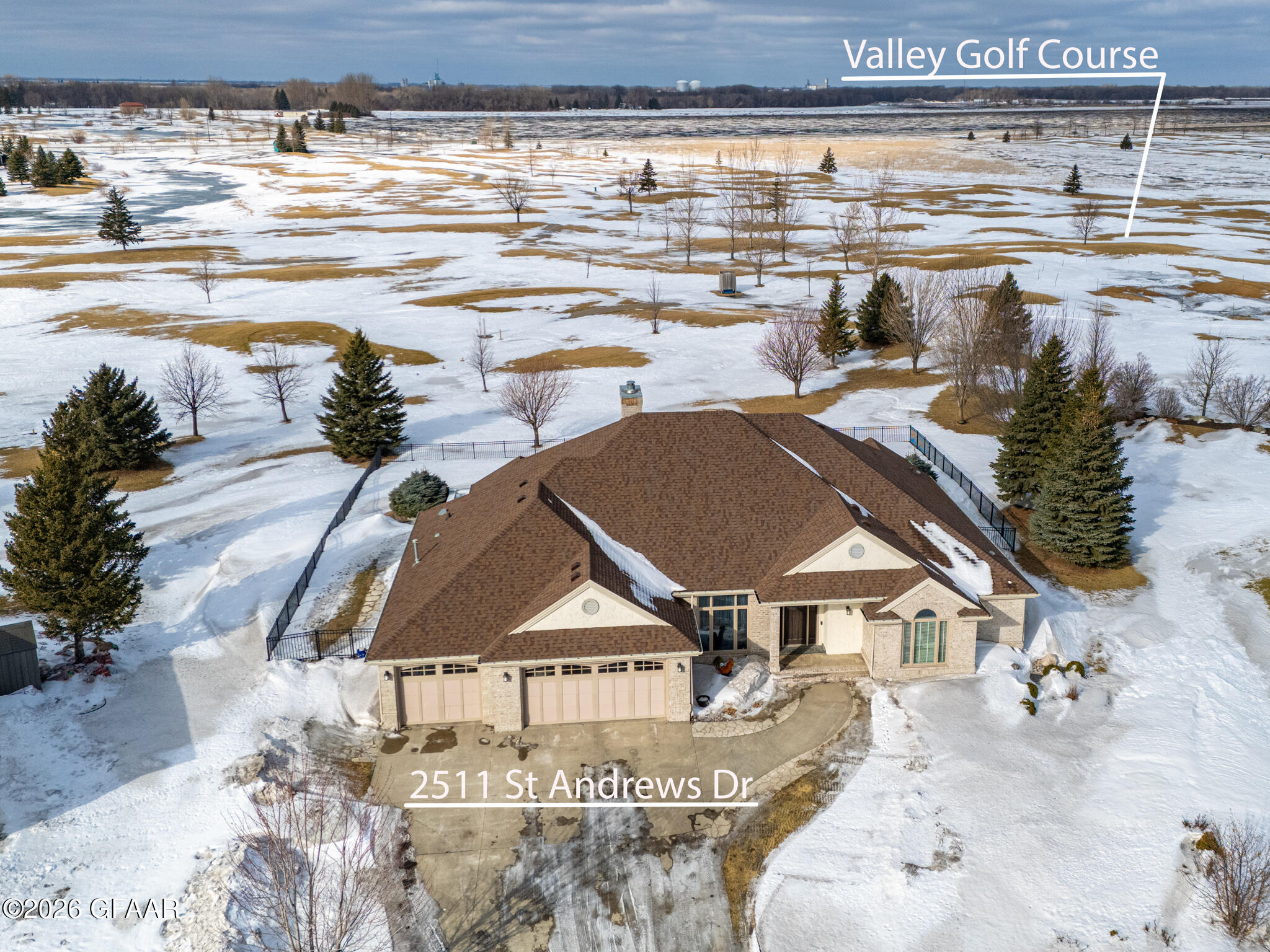 2511 ST ANDREWS Drive NW