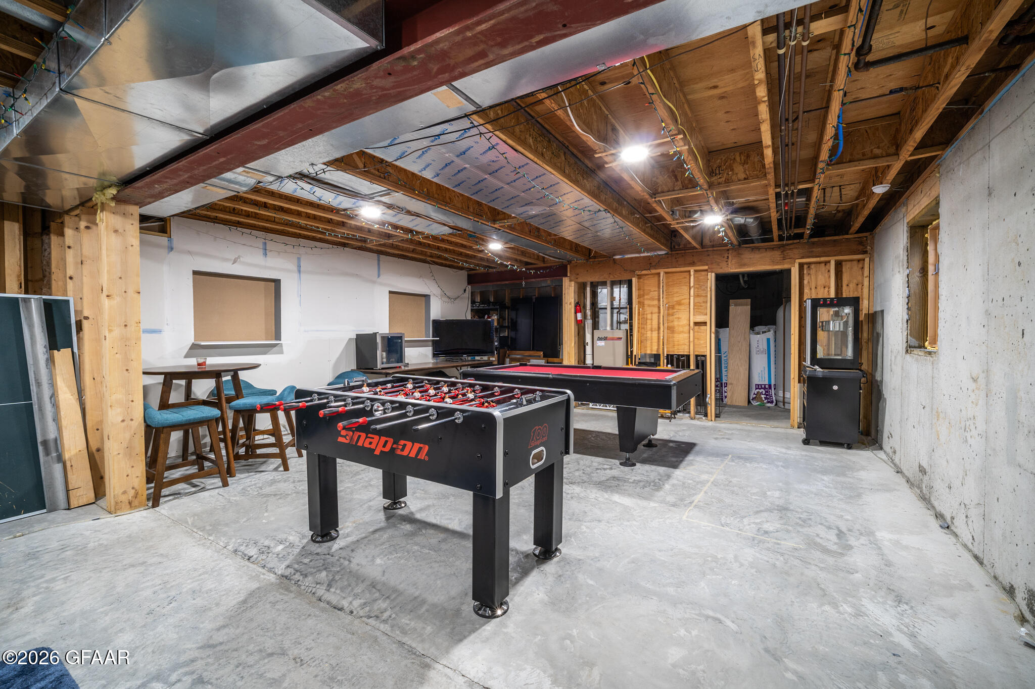 2511 ST ANDREWS Drive NW