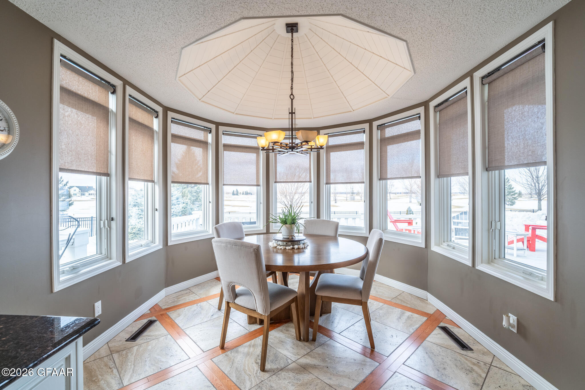 2511 ST ANDREWS Drive NW