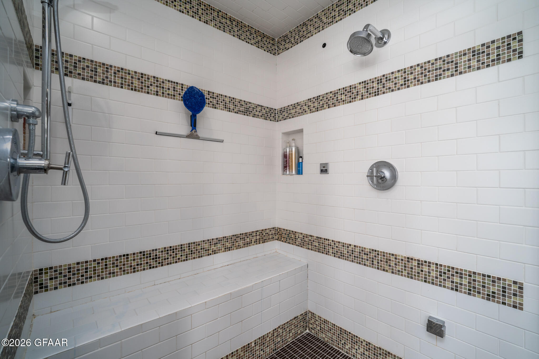 2511 ST ANDREWS Drive NW