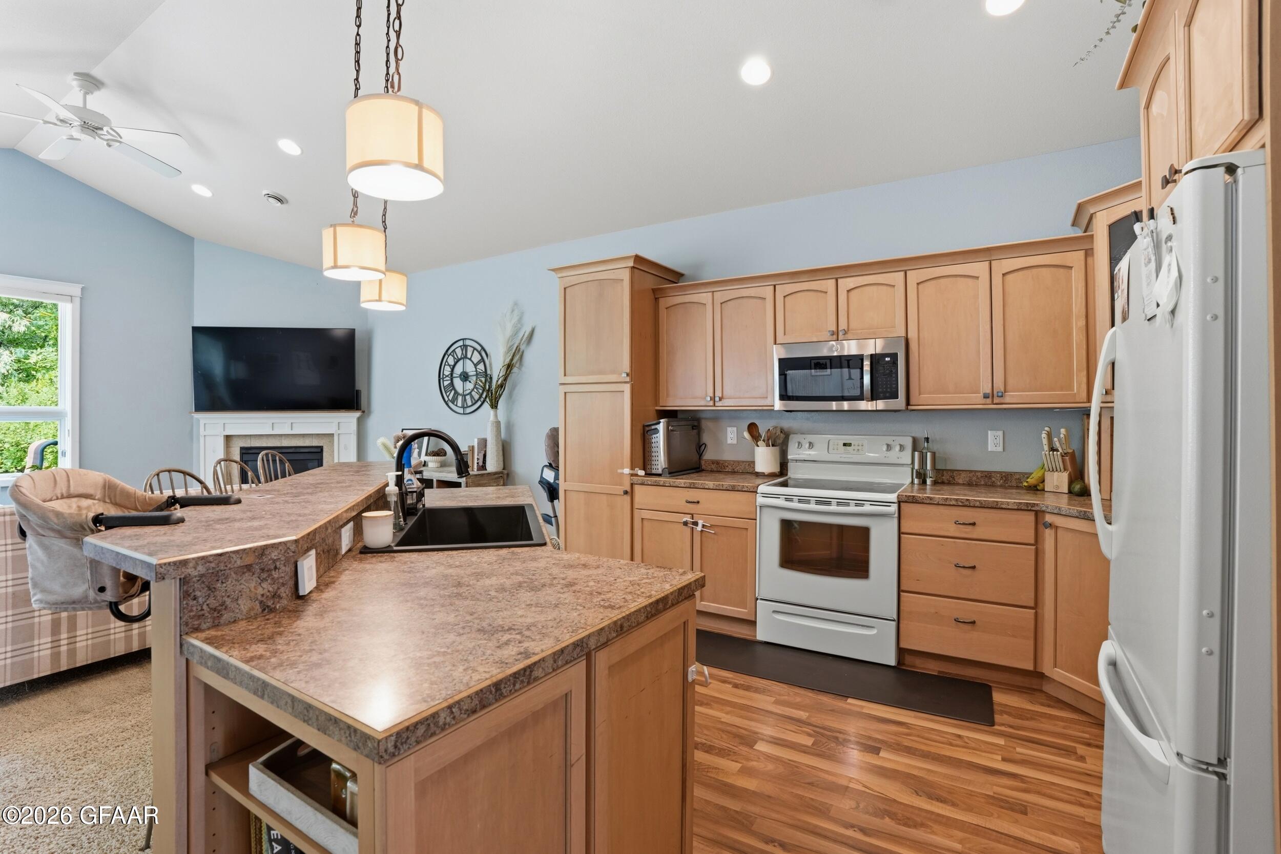 1173 OXBOW Court