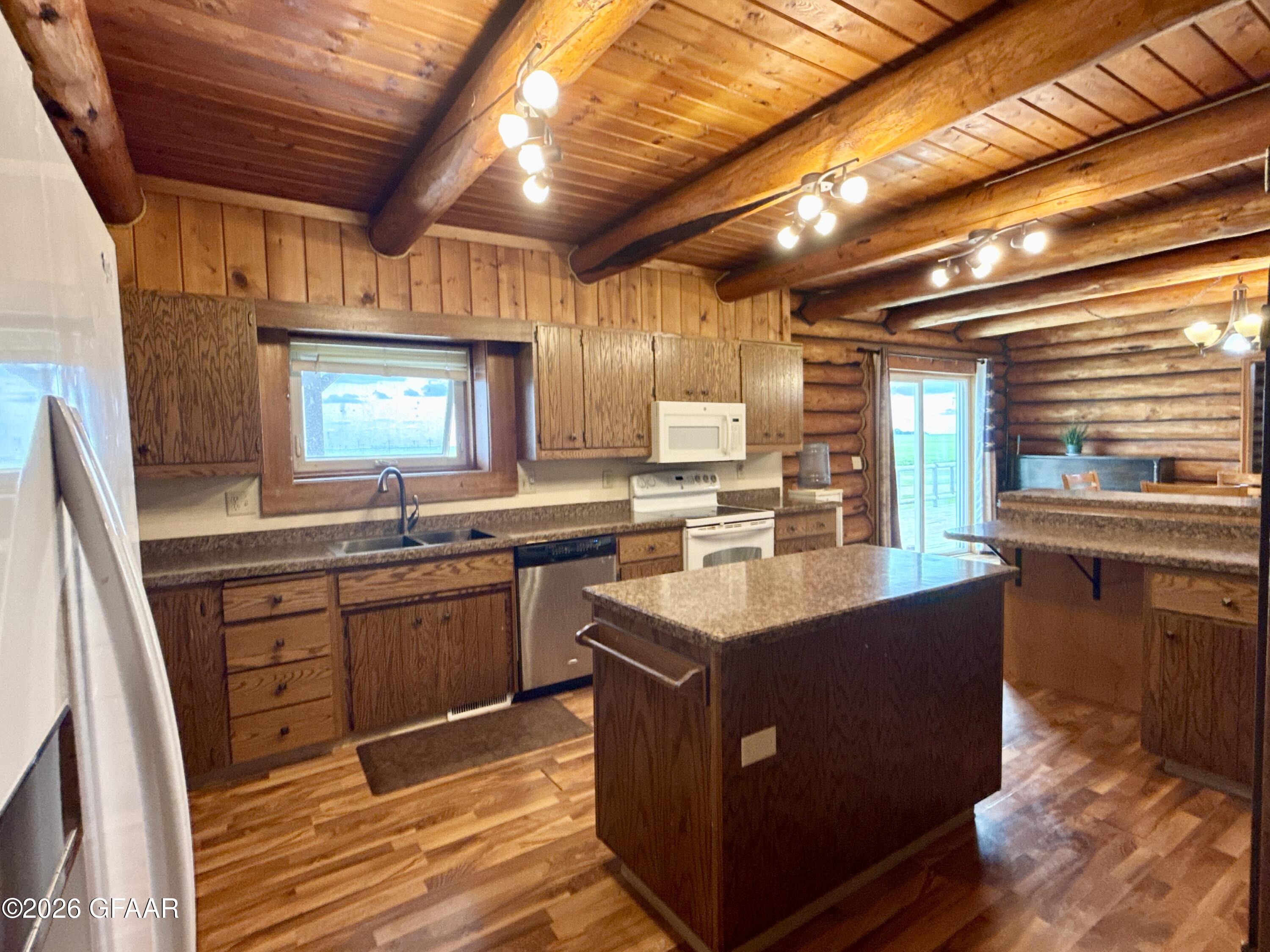 9418 COUNTY ROAD 33