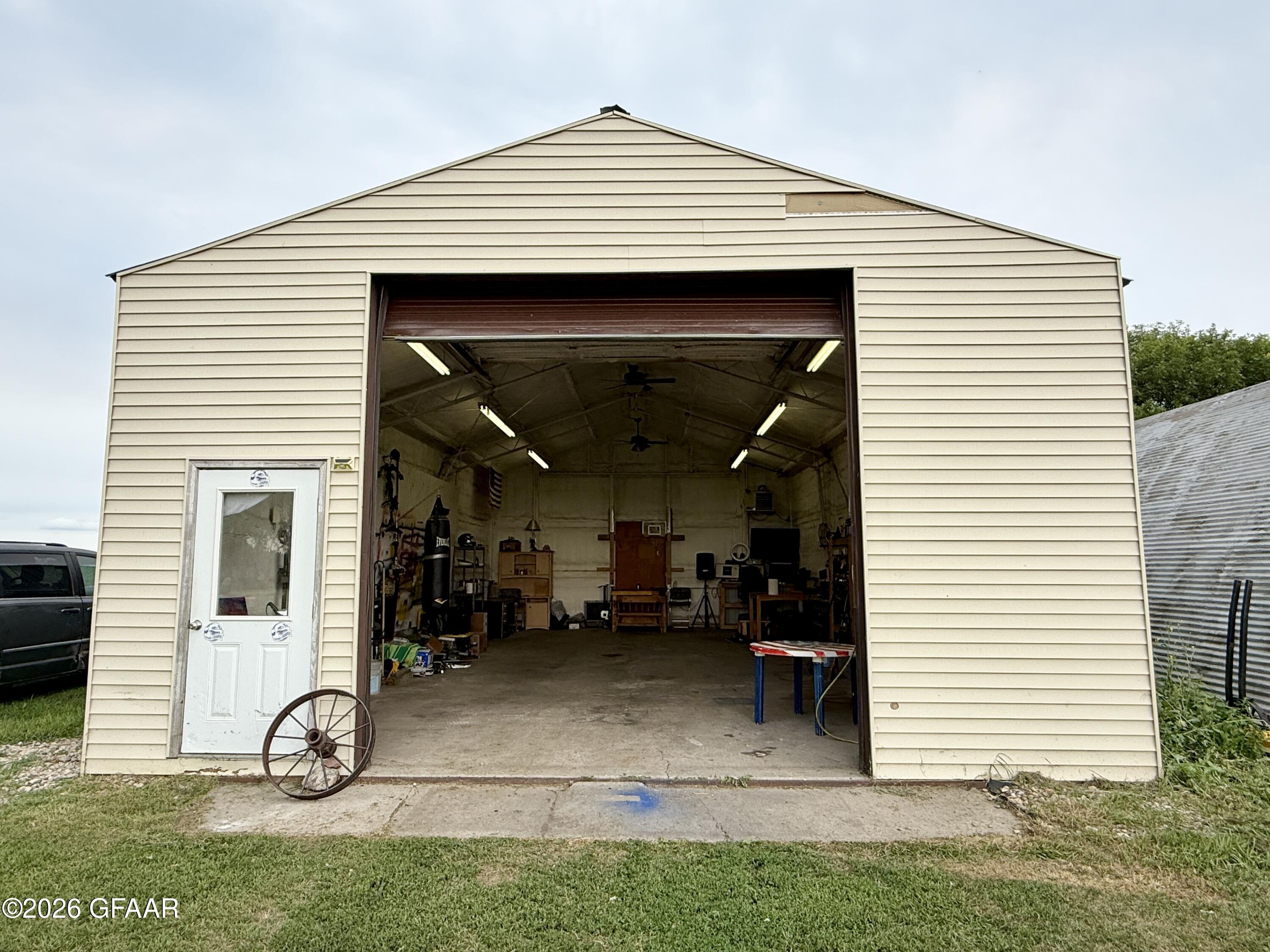 9418 COUNTY ROAD 33