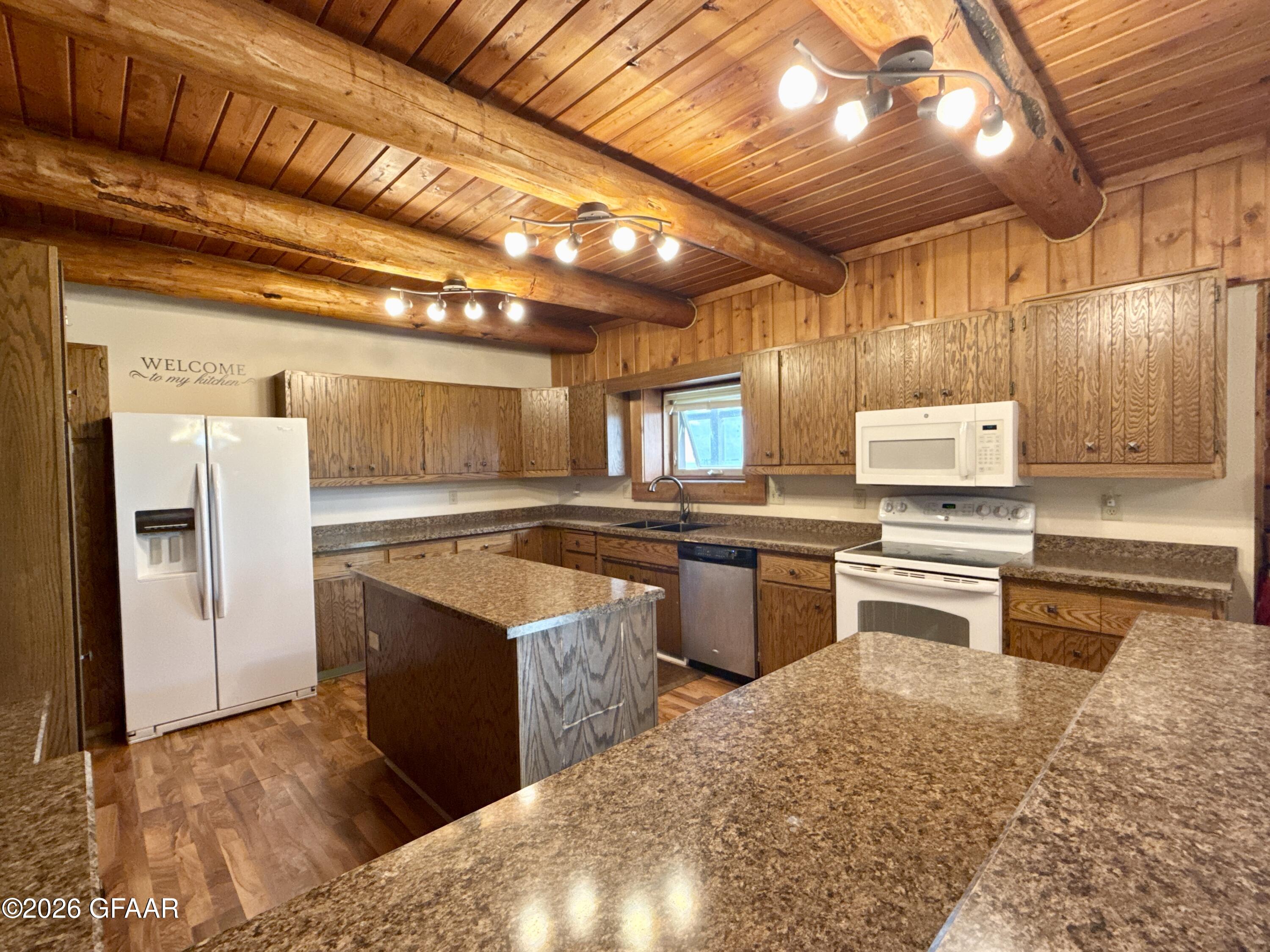 9418 COUNTY ROAD 33