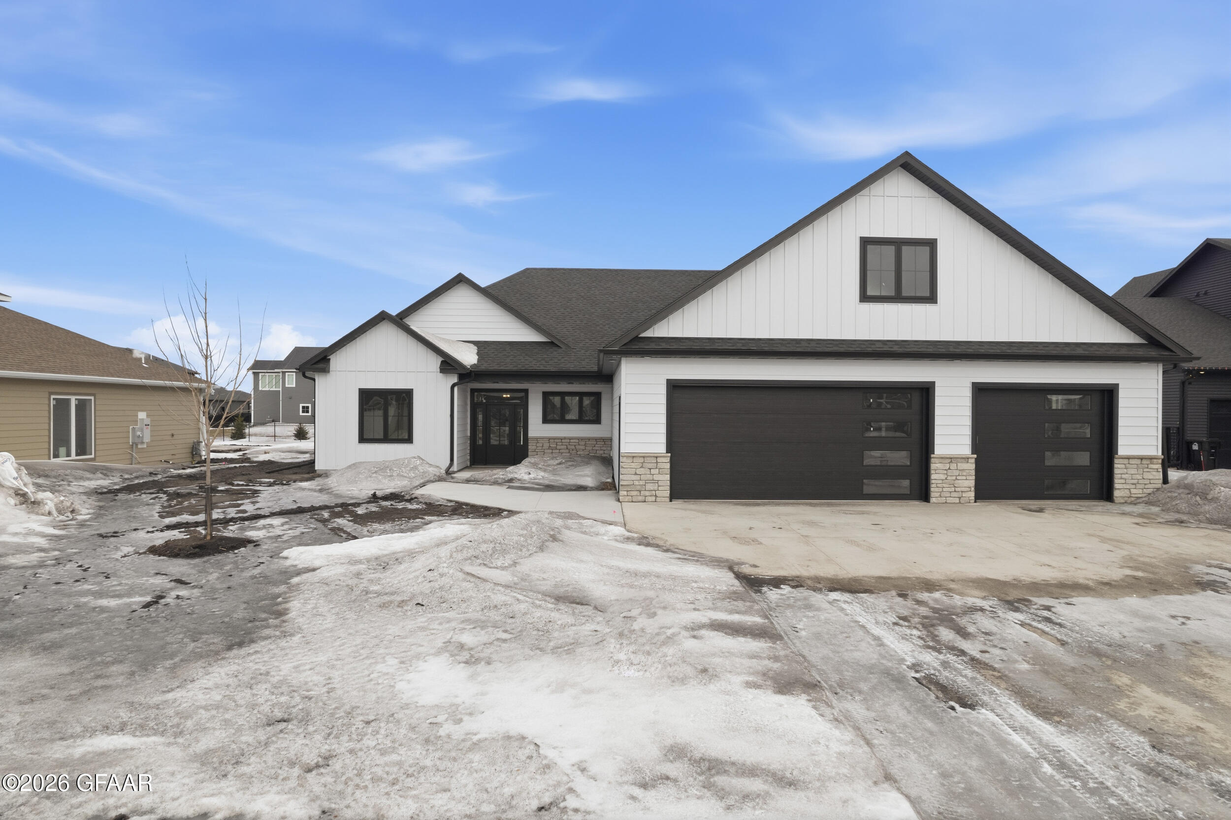 5939 SYLVIA Circle