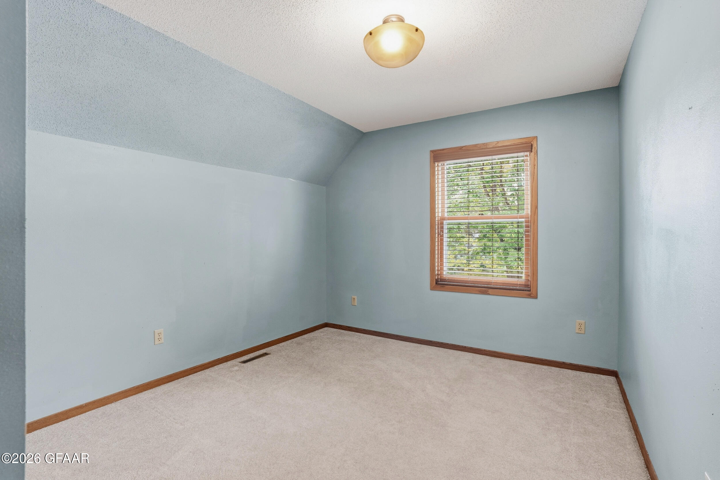 4628 LOAMY HILLS Place