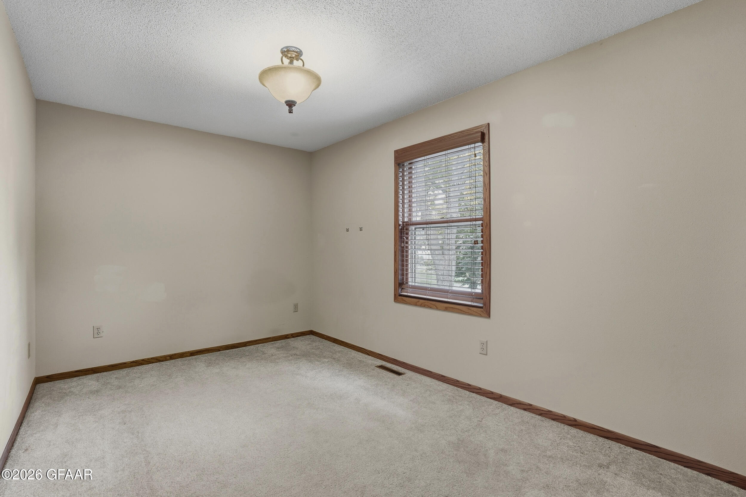 4628 LOAMY HILLS Place