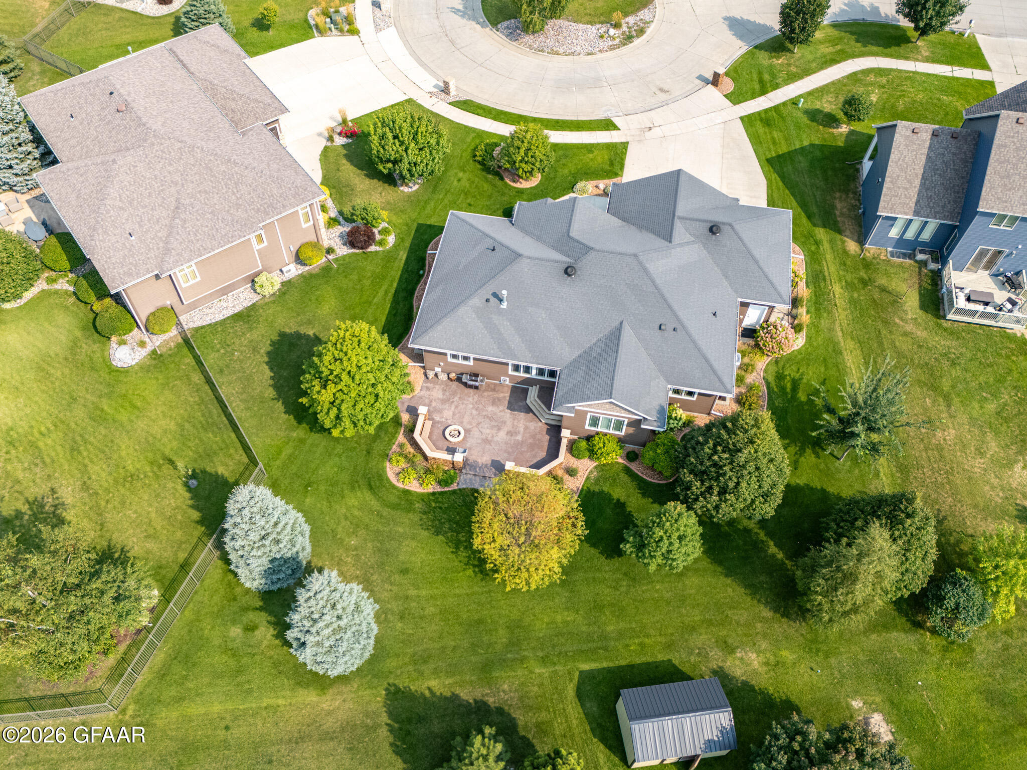 1466 ROBERT Circle