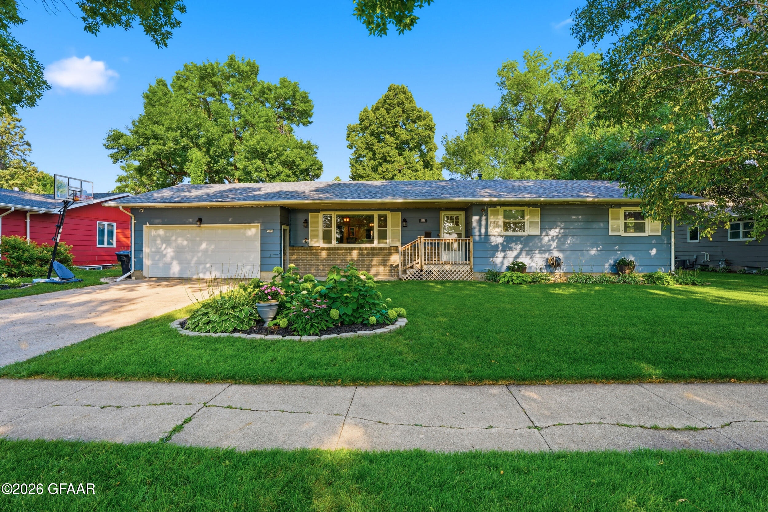 3005 CHERRY Street