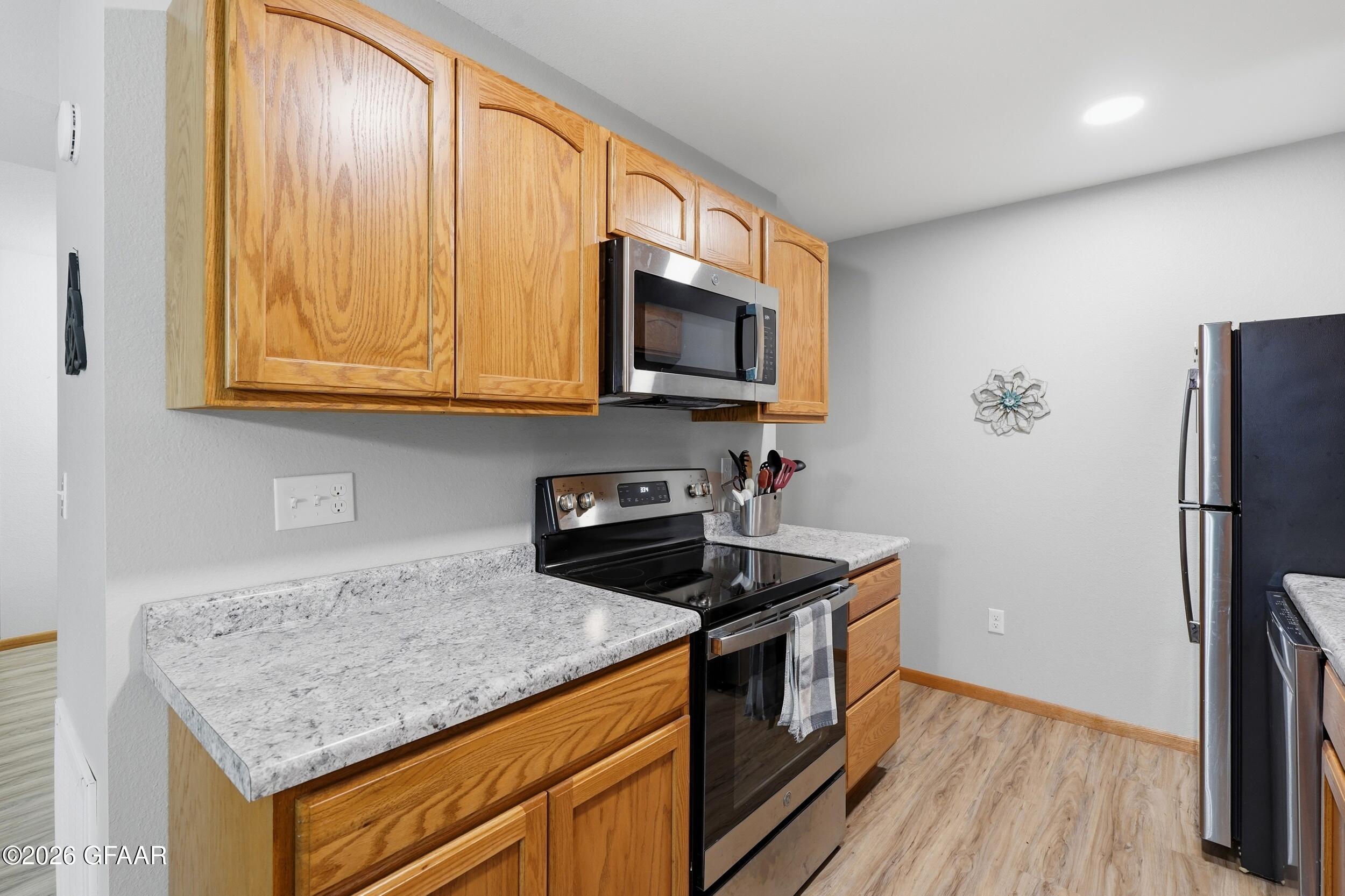 3506 CHERRY Street, C9