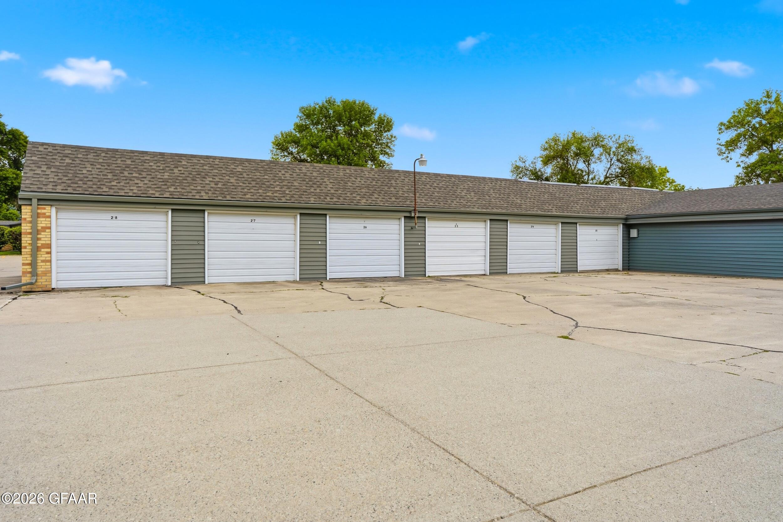 3506 CHERRY Street, C9