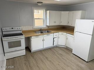 520 8TH Street N